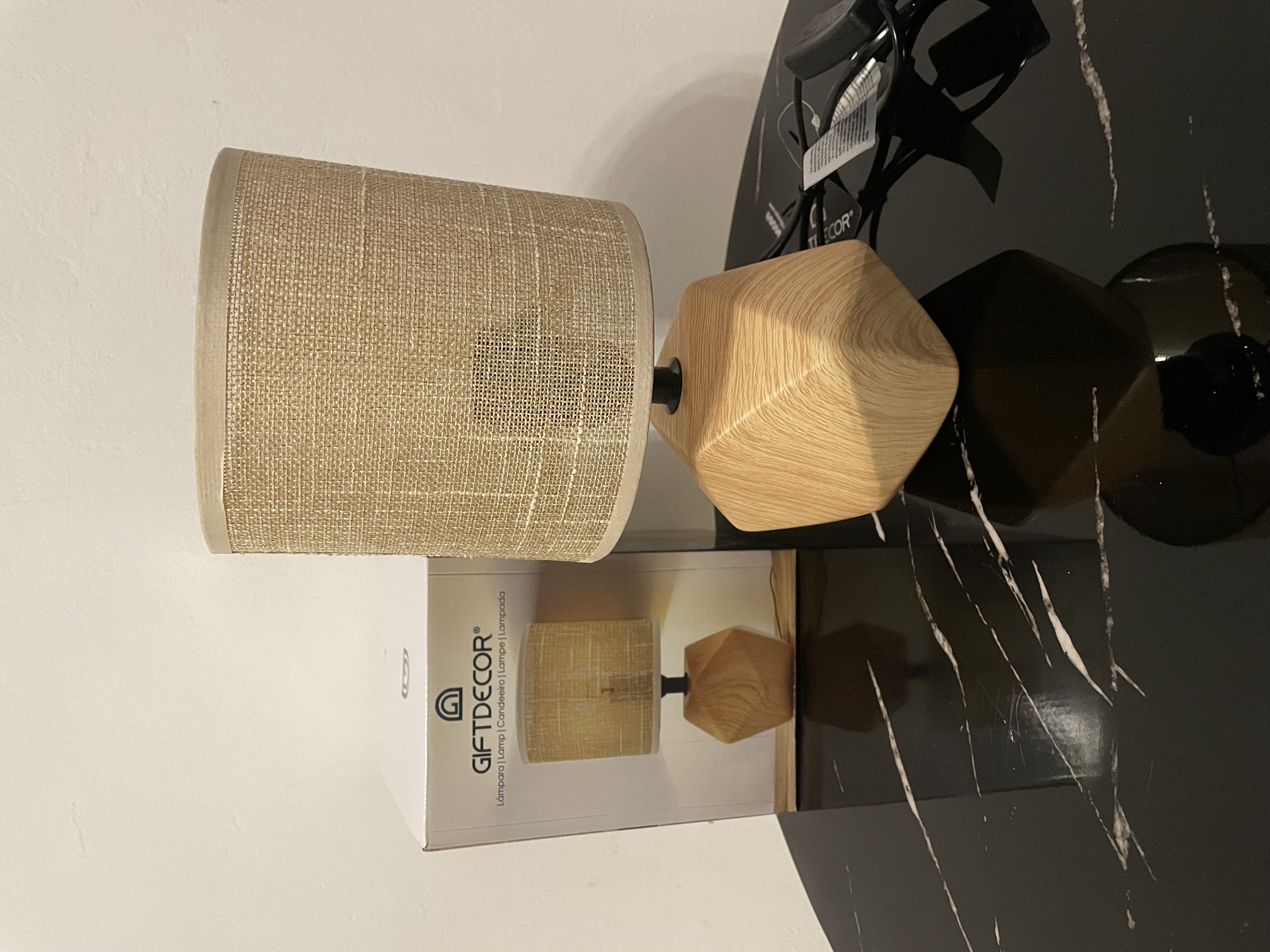 2 stuks tafellamp Prisma nieuwe – kavel bij GSD Auctions, Zoeterwoude