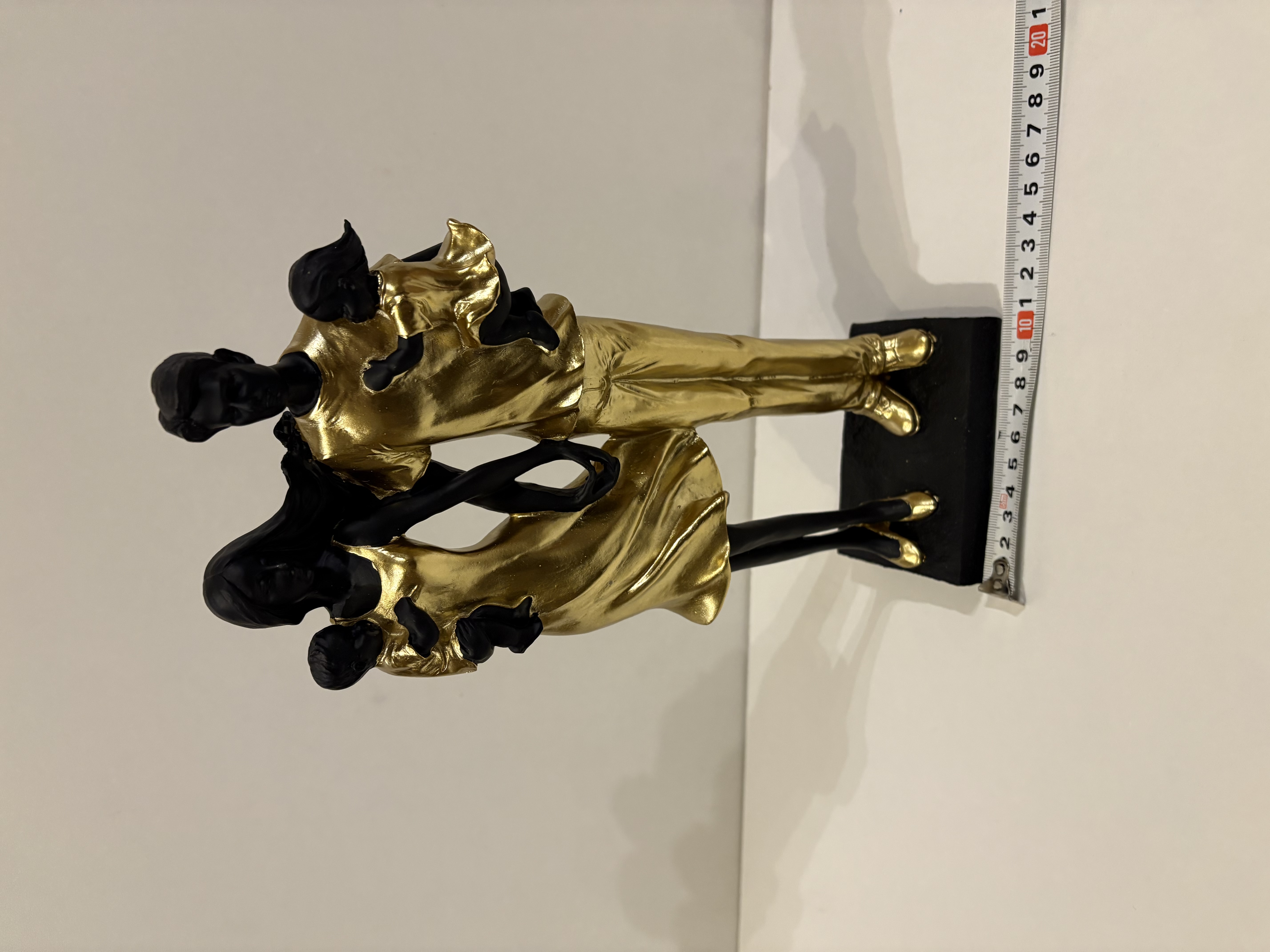 Echtpaar met 2 kinderen staand goud/zwart h=29,5cm (nieuwe) – foto 5 – kavel bij GSD Auctions, Zoeterwoude