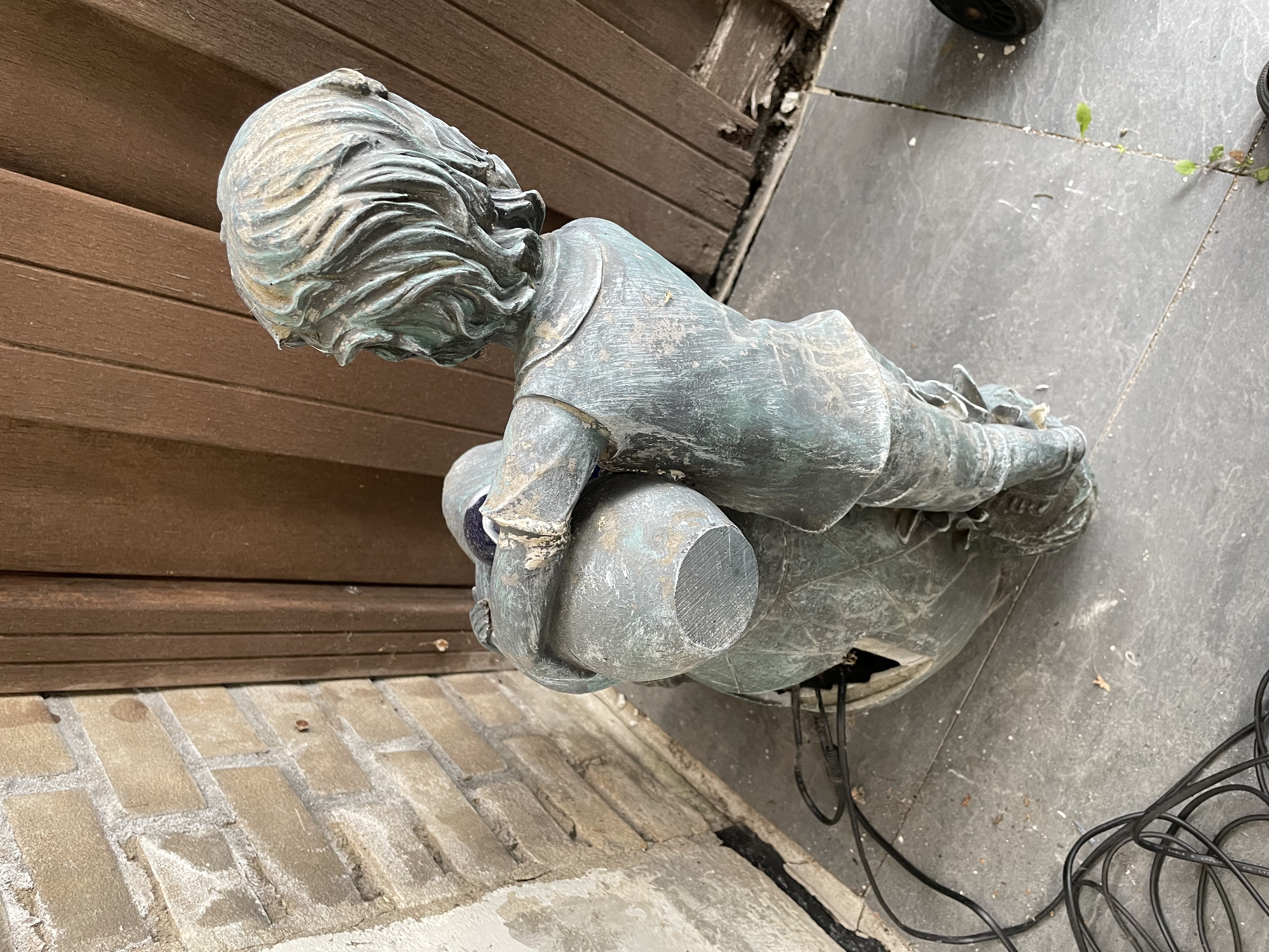 Tuin fontein – foto 6 – kavel bij GSD Auctions, Zoeterwoude