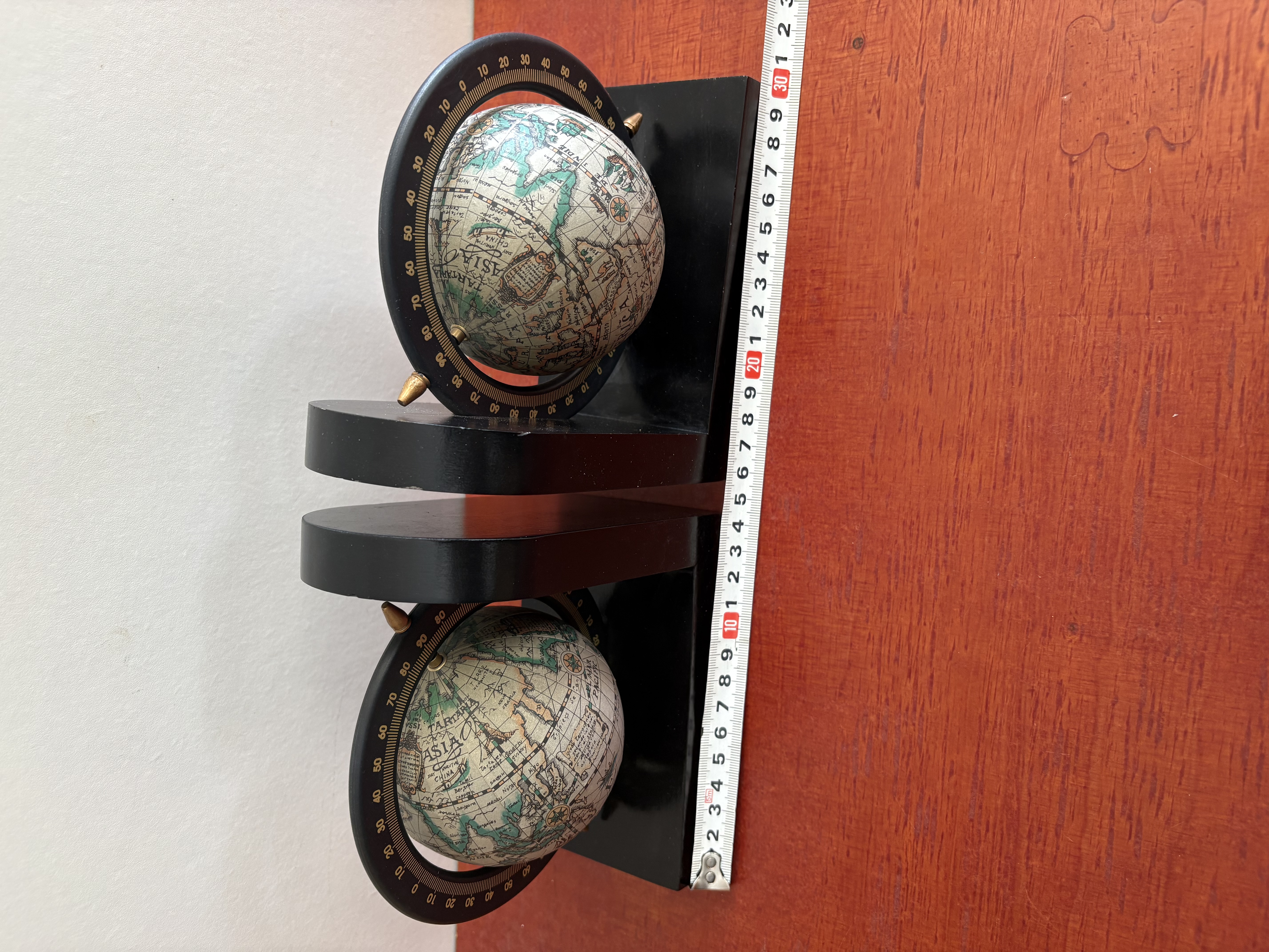 Wereldbol als boeken met ring – foto 6 – kavel bij GSD Auctions, Zoeterwoude