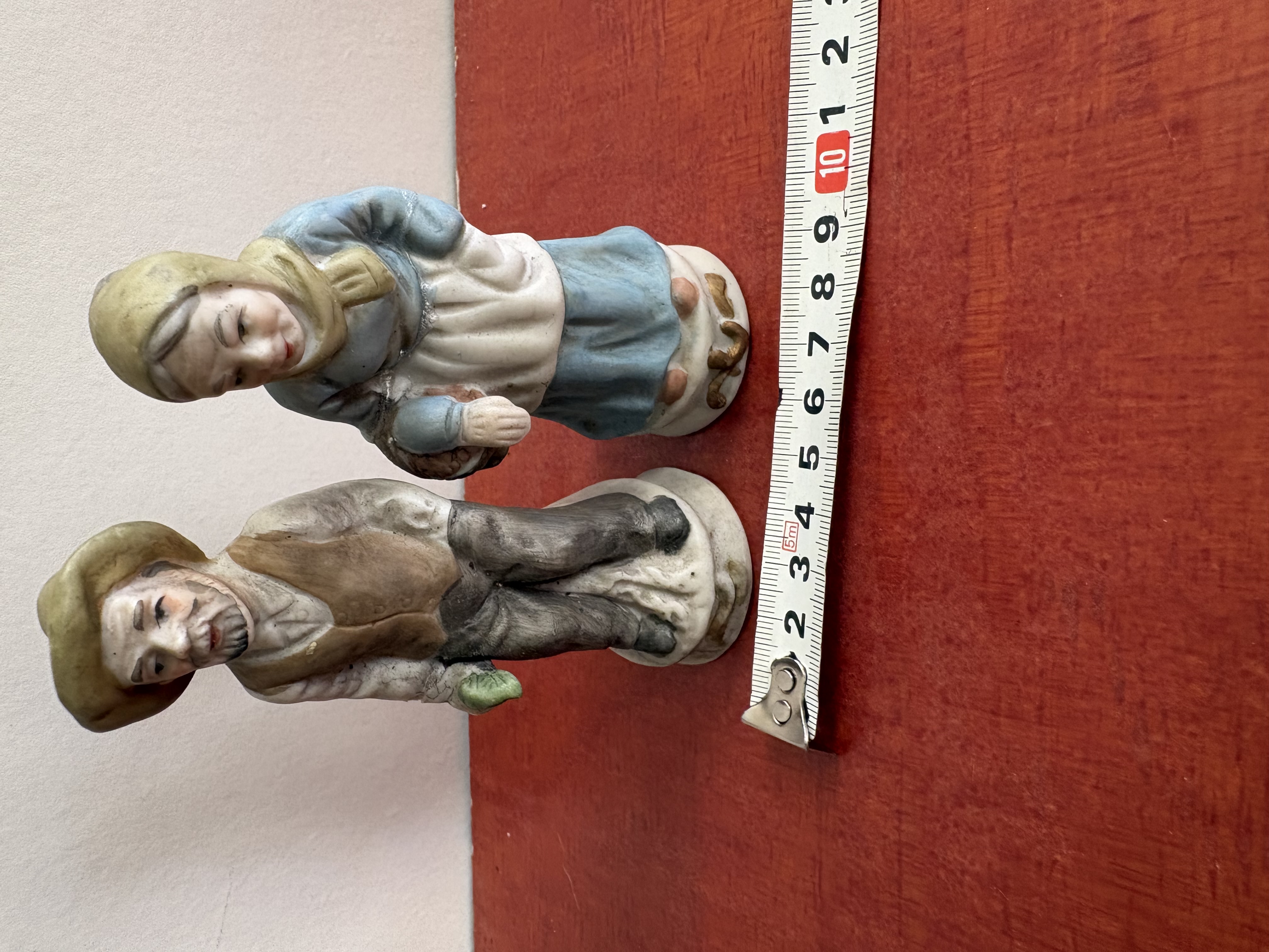 Porseleinen beeldjes opa en oma – foto 5 – kavel bij GSD Auctions, Zoeterwoude