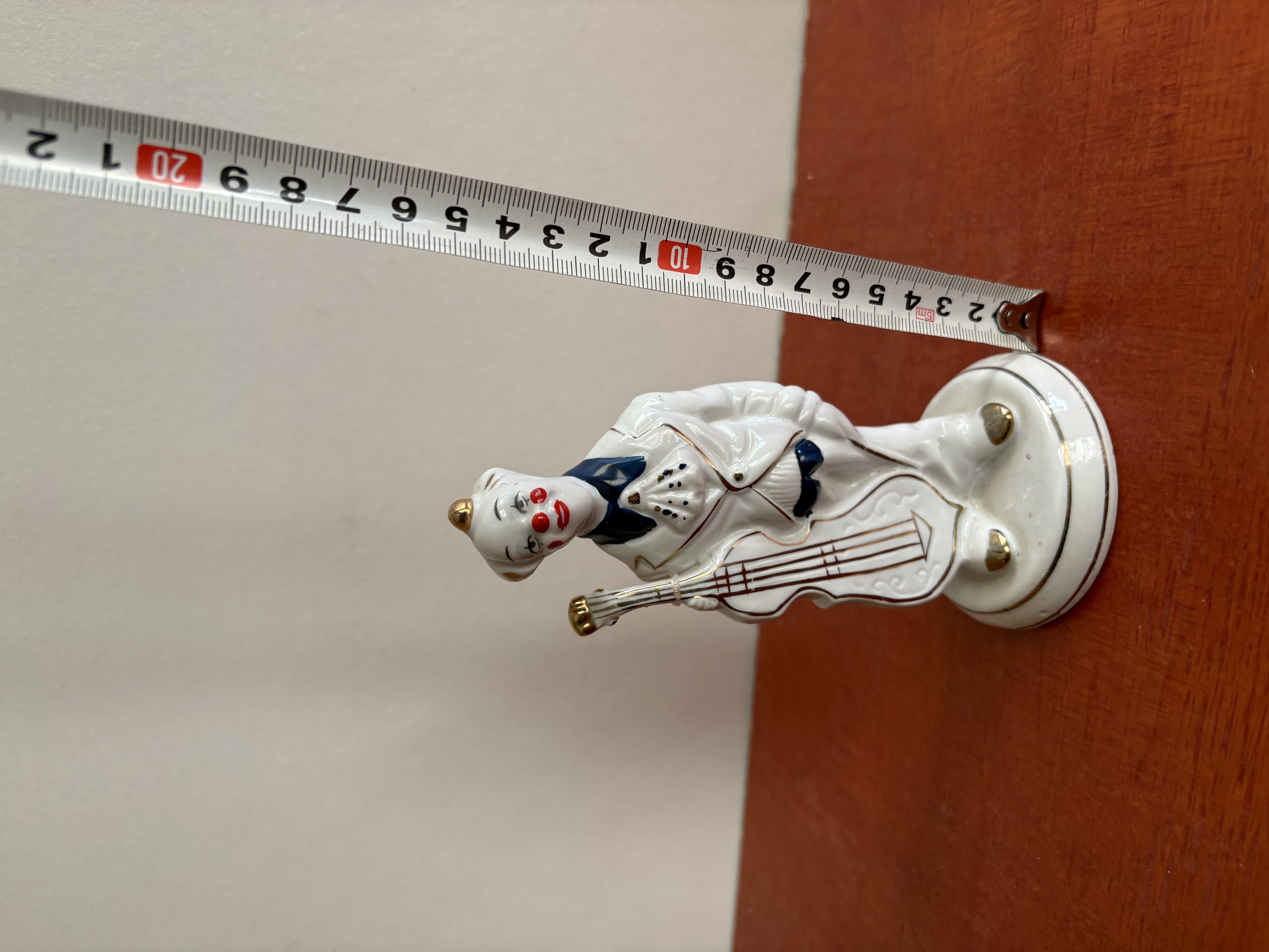 Porseleinen clown versierd met gouden stepjes – foto 4 – kavel bij GSD Auctions, Zoeterwoude