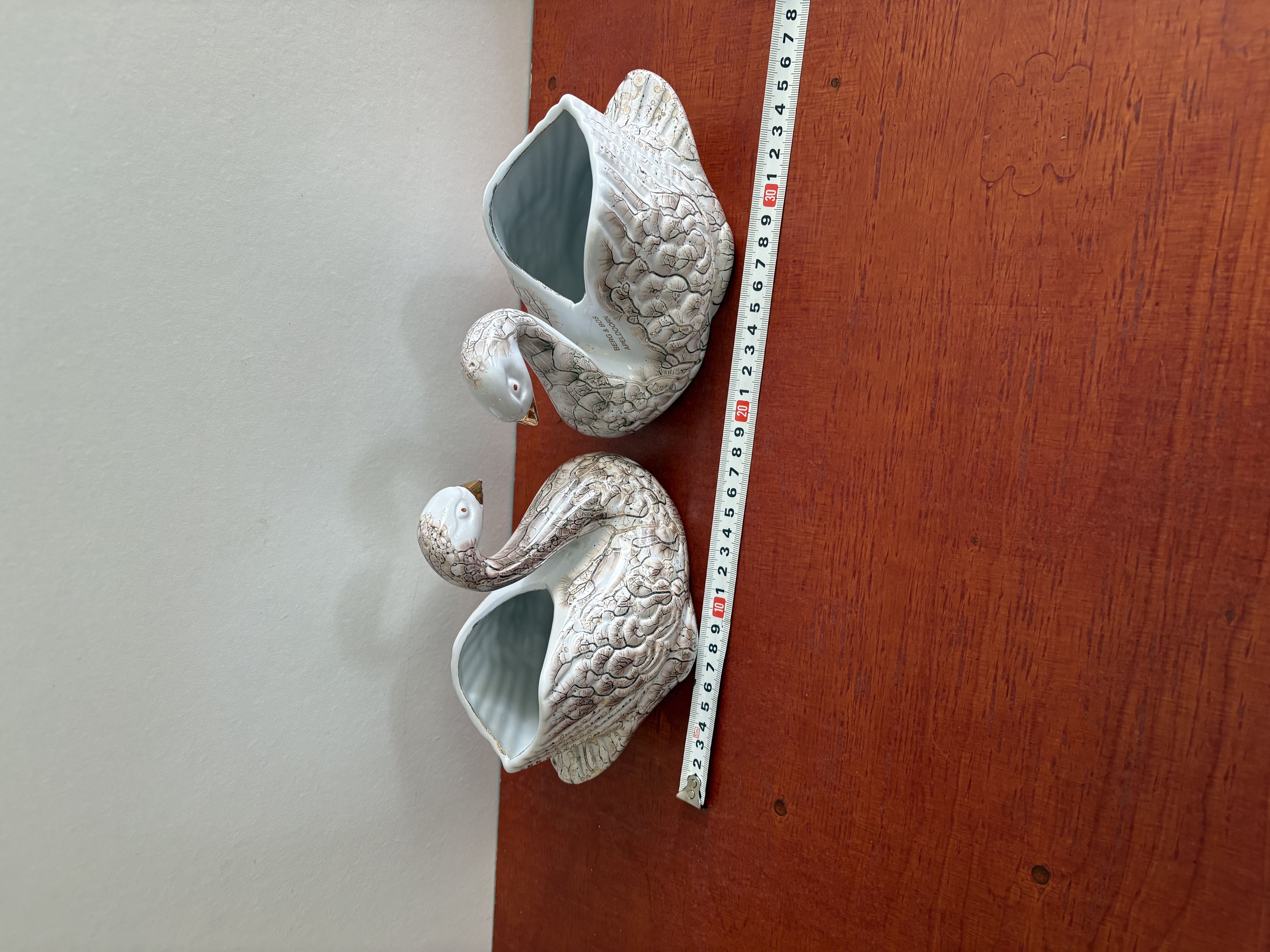 Porseleinen zwanen 2 stuks – foto 2 – kavel bij GSD Auctions, Zoeterwoude