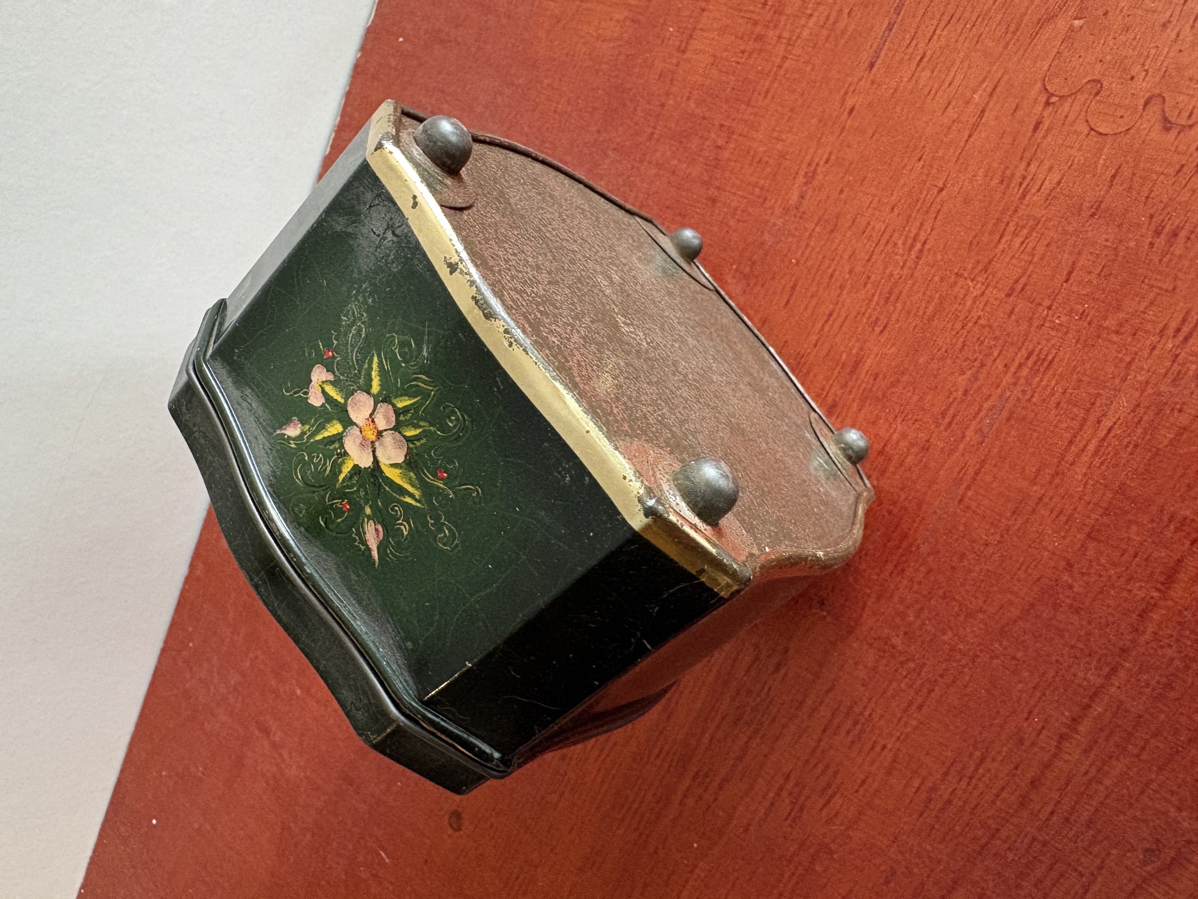 Opbergblikje Nummer 12 – foto 4 – kavel bij GSD Auctions, Zoeterwoude