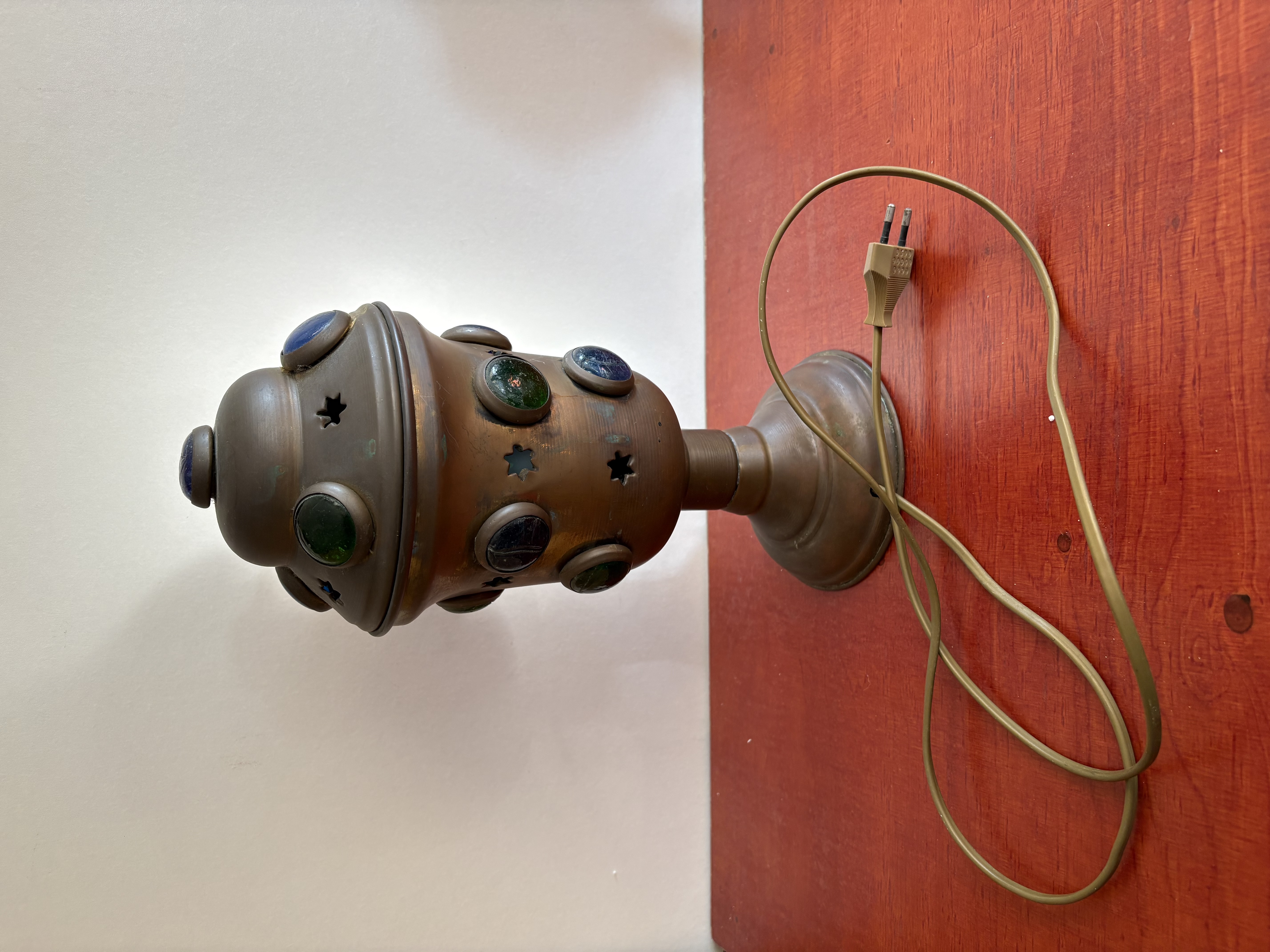Tafellamp “Sputnik” – foto 6 – kavel bij GSD Auctions, Zoeterwoude