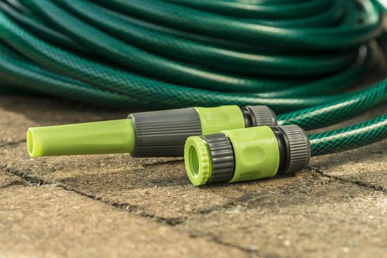 Tuinslang+koppelingen en sproeier 15meter – foto 4 – kavel bij GSD Auctions, Zoeterwoude