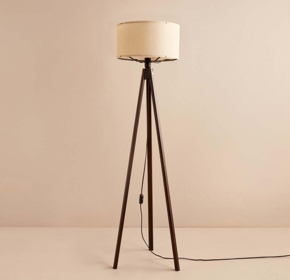 Houten vloerlamp, 140 cm, E27 fitting, 40W ASIR – kavel bij GSD Auctions, Zoeterwoude