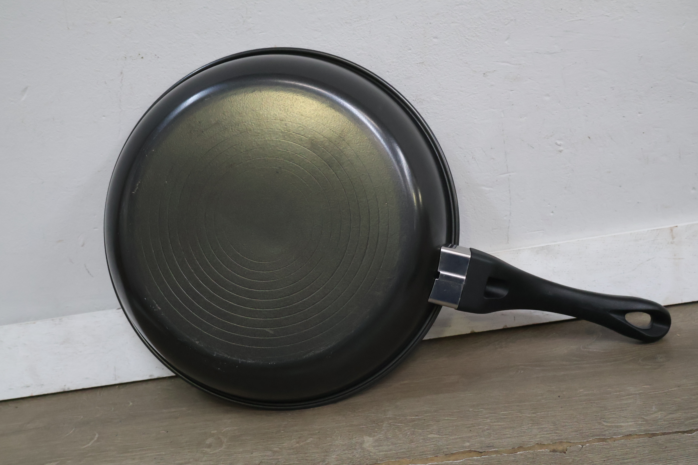 Set van 2 koekenpannen' – foto 7 – kavel bij GSD Auctions, Zoeterwoude