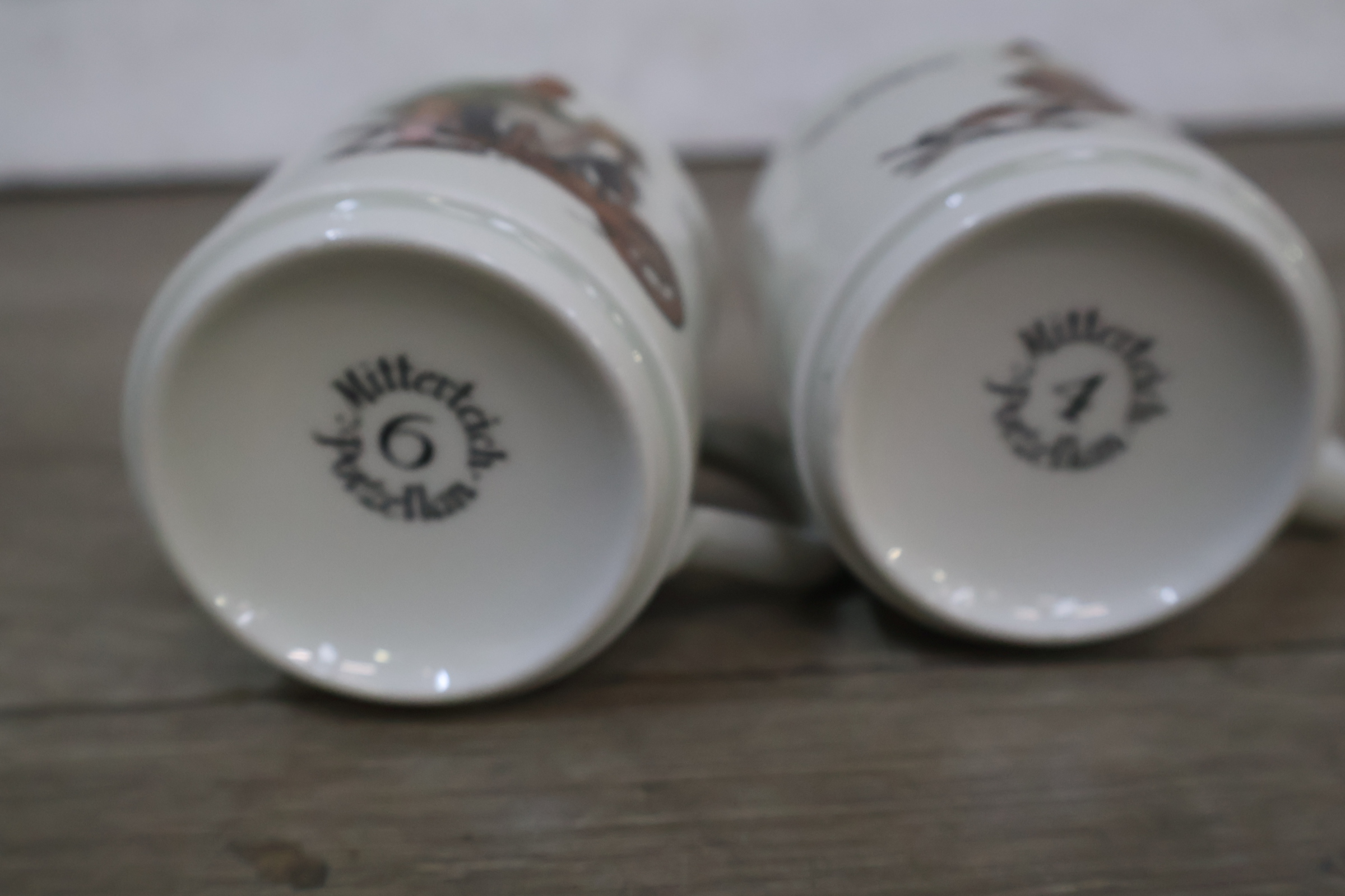 Set van mokken met ambachtskundige illustraties' – foto 8 – kavel bij GSD Auctions, Zoeterwoude