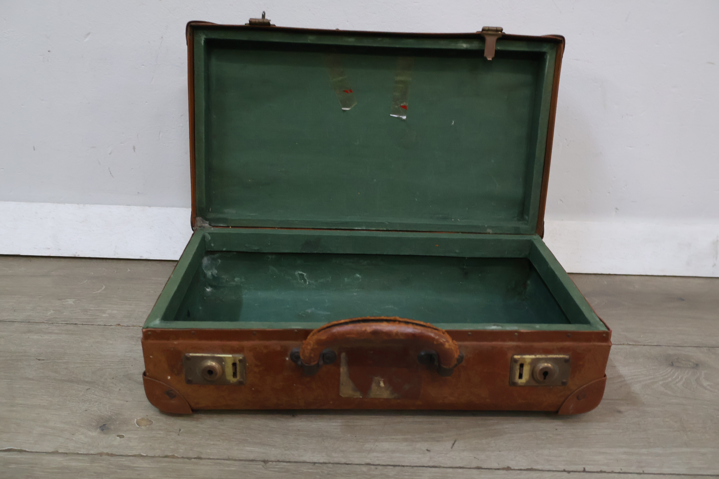 Vintage reiskoffer' – foto 9 – kavel bij GSD Auctions, Zoeterwoude