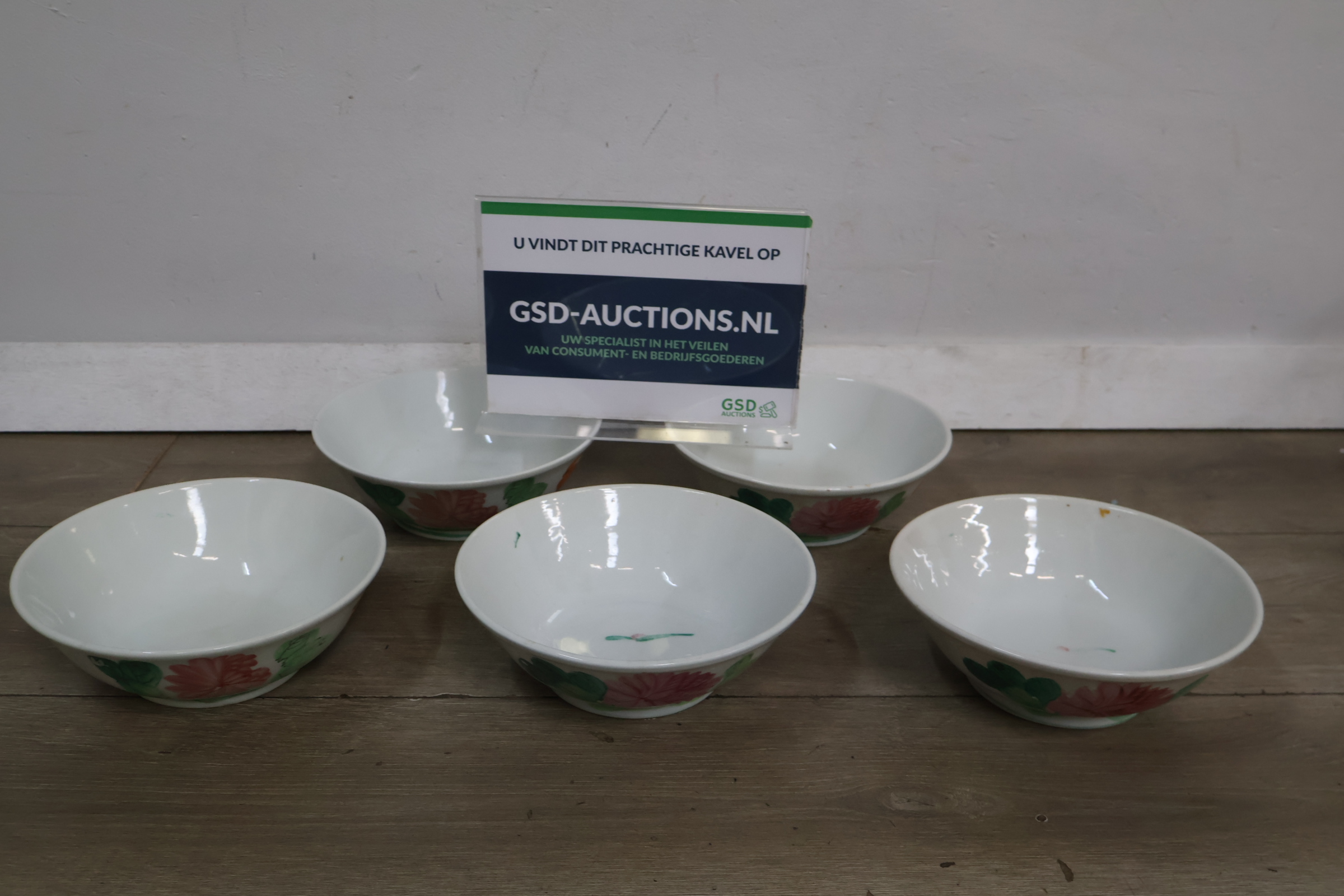 Set van 5 Porseleinen Kommen' – foto 2 – kavel bij GSD Auctions, Zoeterwoude