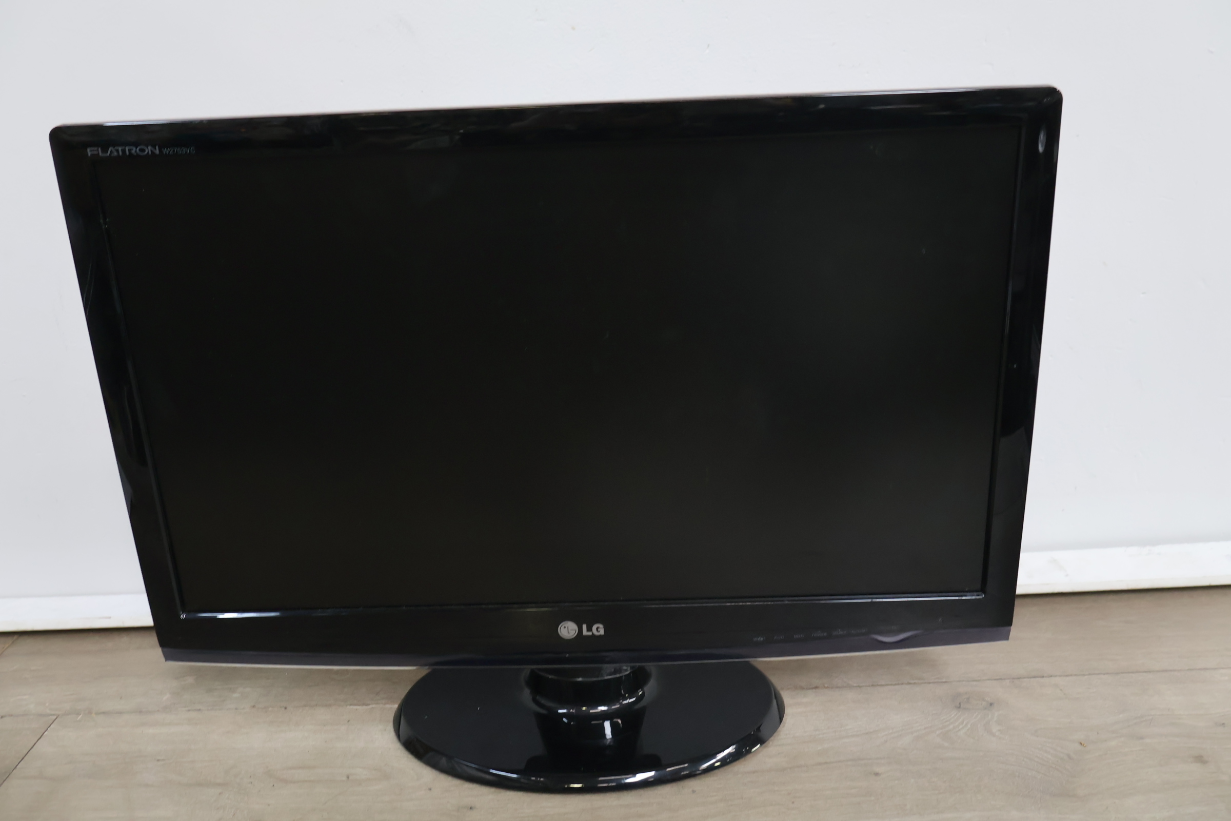 LG Flatron W2753VC monitor' – foto 5 – kavel bij GSD Auctions, Zoeterwoude