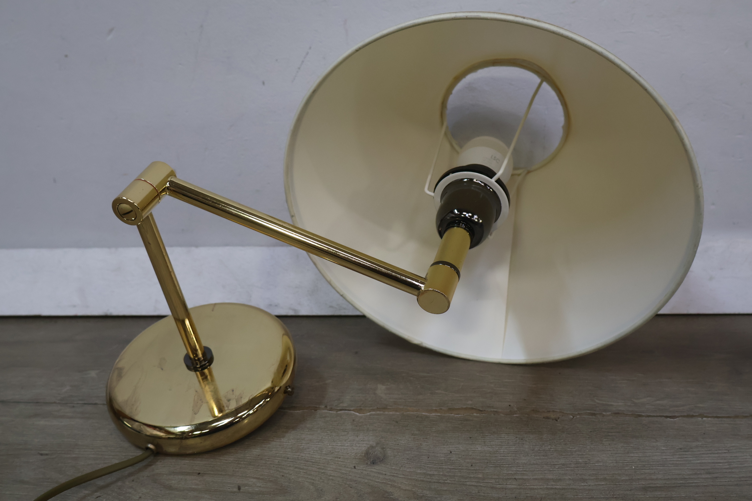 Messing wandlamp met stoffen kap' – foto 7 – kavel bij GSD Auctions, Zoeterwoude