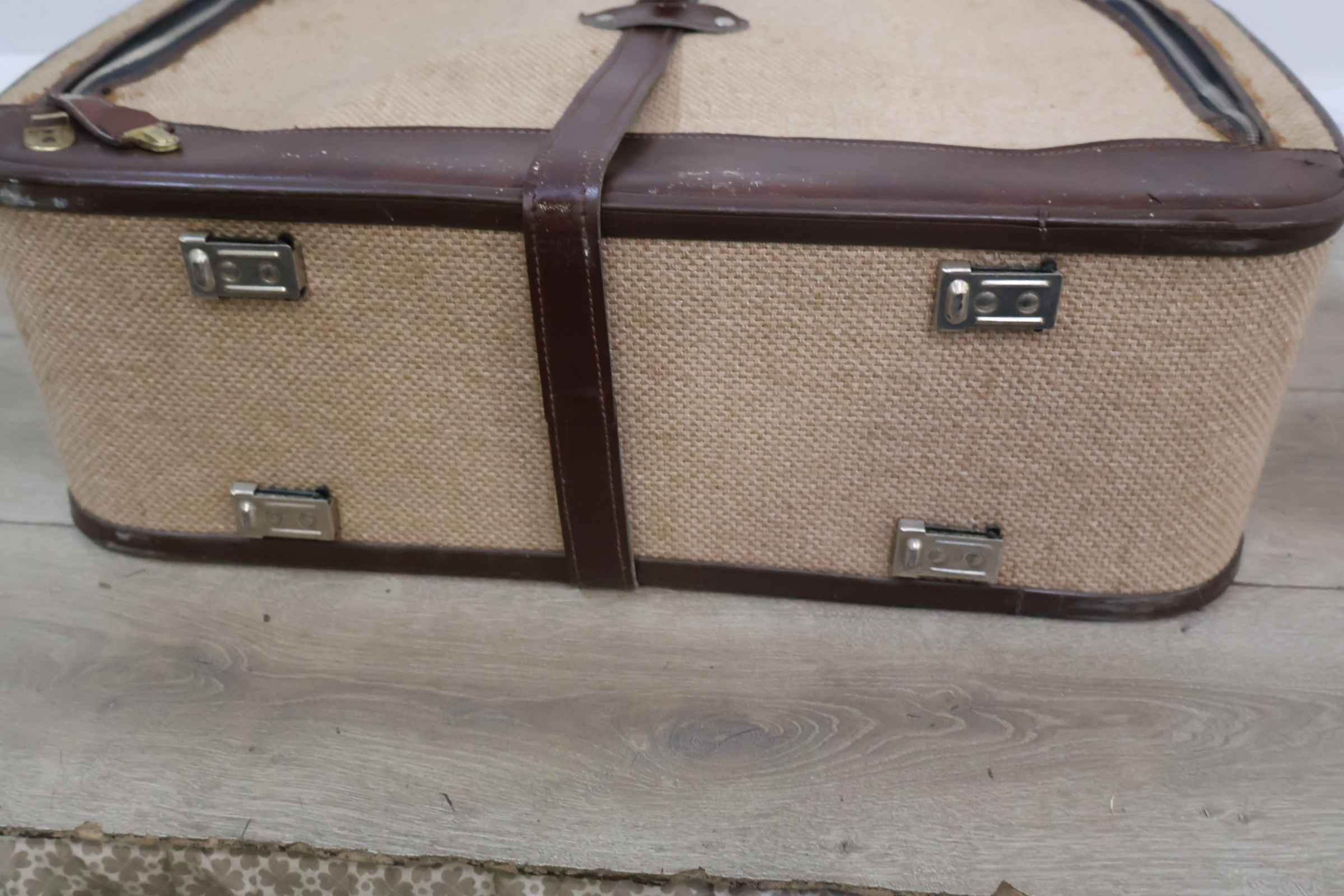 Set van 2 Vintage koffers' – foto 7 – kavel bij GSD Auctions, Zoeterwoude