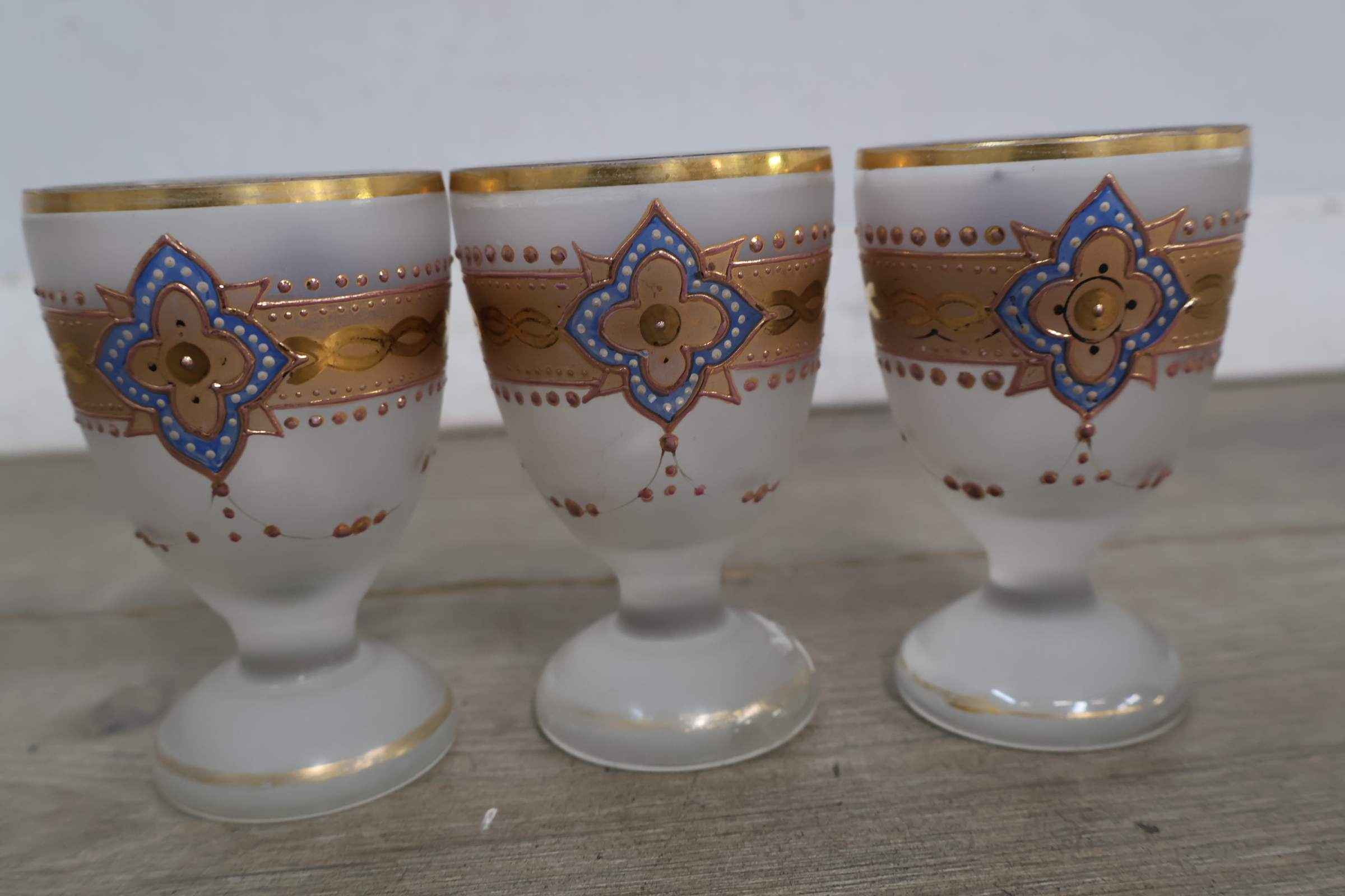 Set van vijf decoratieve likeurglazen' – foto 6 – kavel bij GSD Auctions, Zoeterwoude