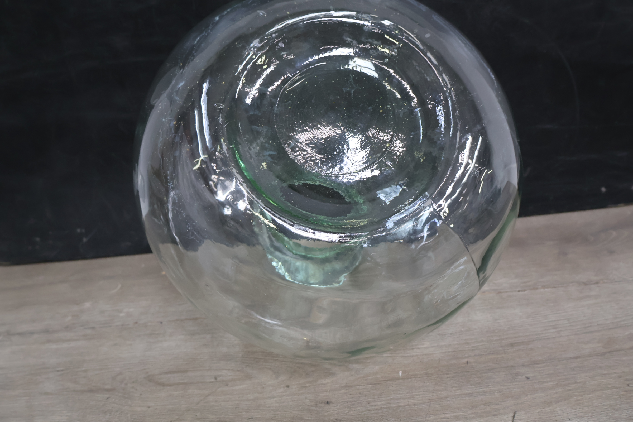 Ronde glazen vaas' – foto 10 – kavel bij GSD Auctions, Zoeterwoude