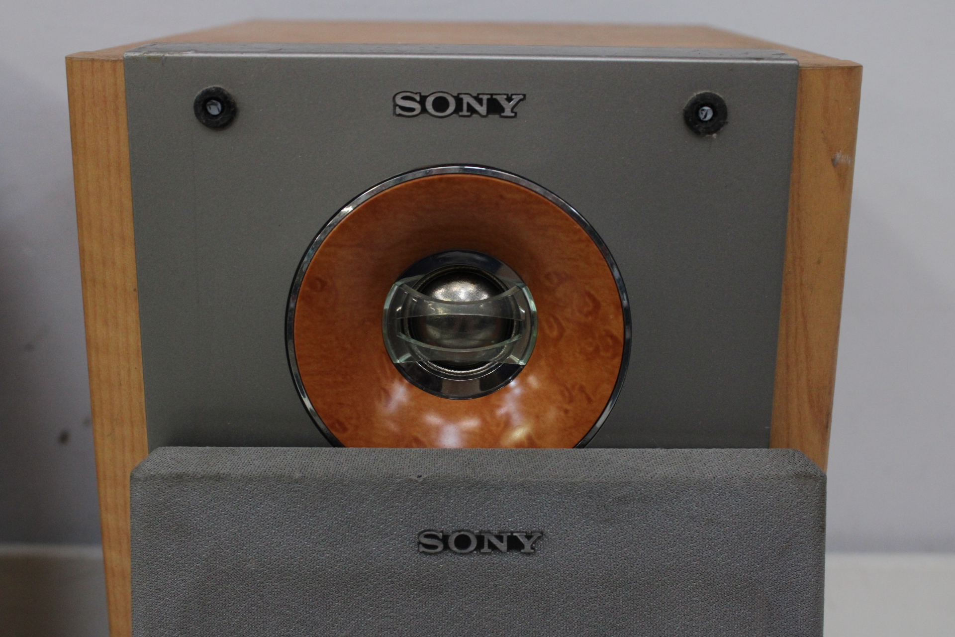 Set Sony luidsprekers – foto 3 – kavel bij GSD Auctions, Zoeterwoude