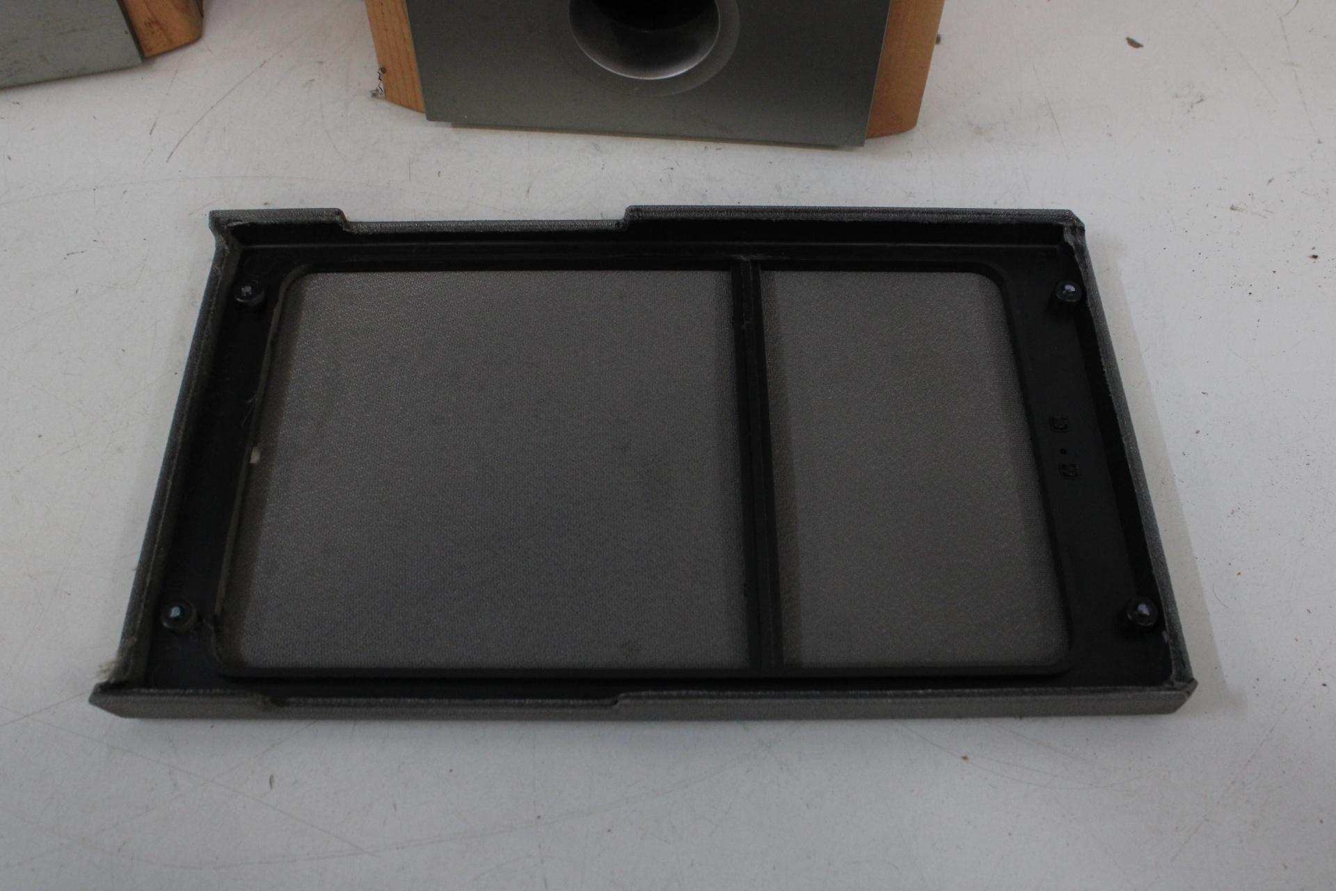 Set Sony luidsprekers – foto 4 – kavel bij GSD Auctions, Zoeterwoude