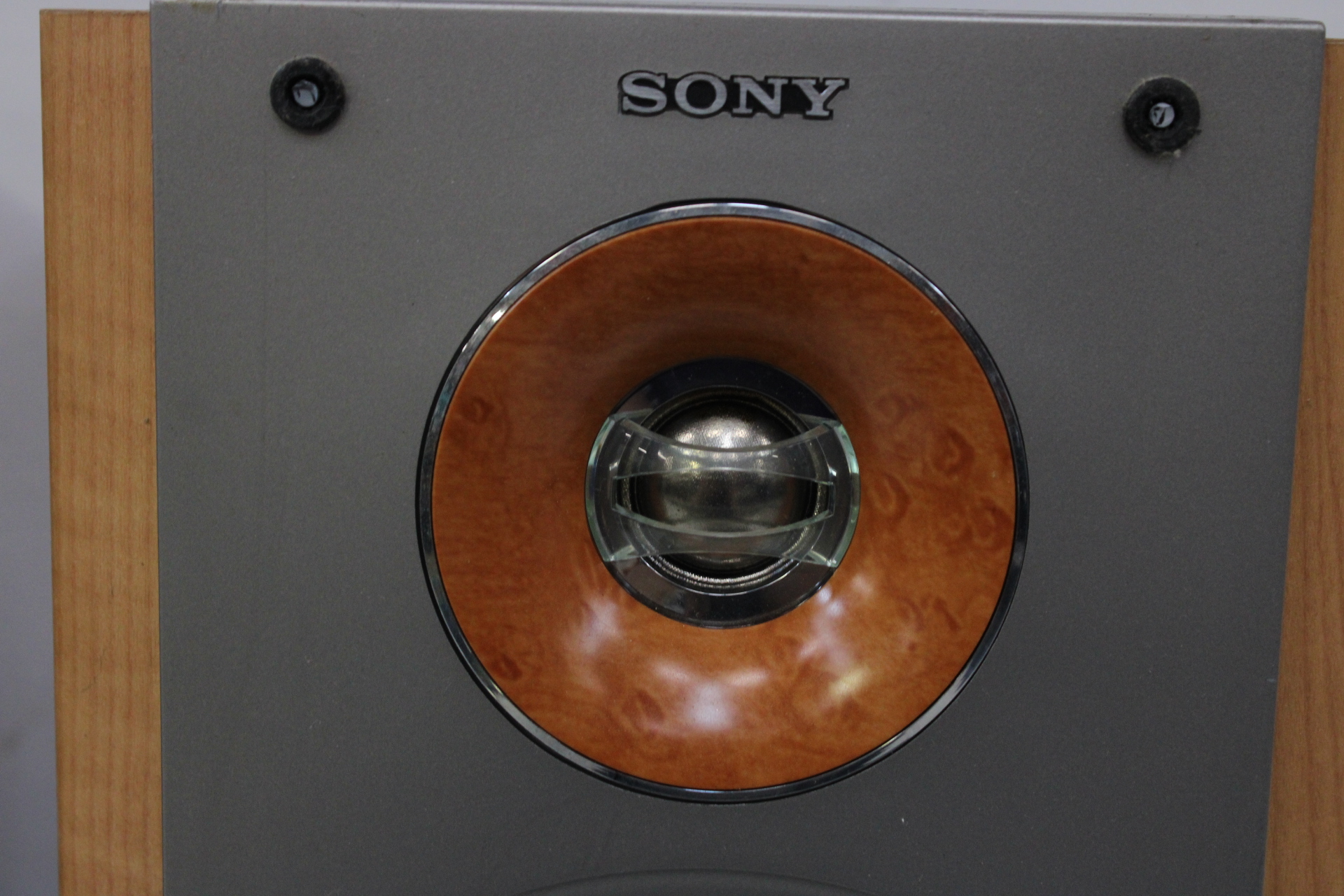 Set Sony luidsprekers – foto 7 – kavel bij GSD Auctions, Zoeterwoude