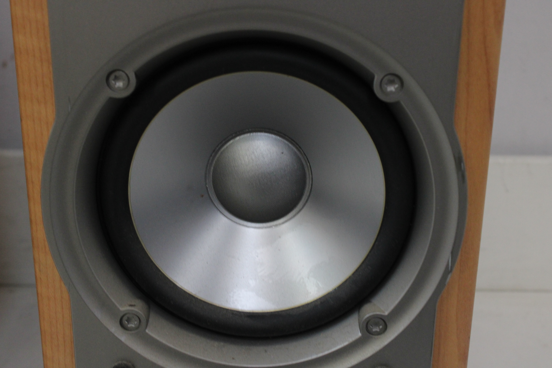 Set Sony luidsprekers – foto 8 – kavel bij GSD Auctions, Zoeterwoude
