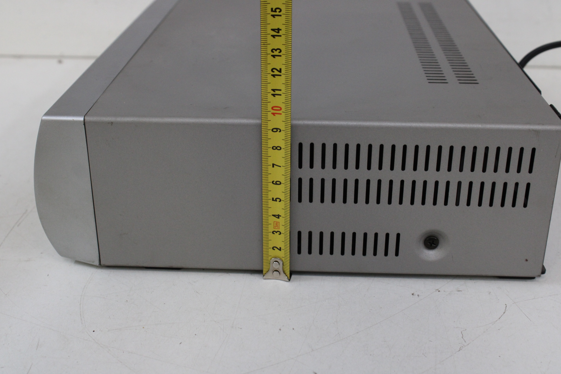 Daewoo VHS videorecorder – foto 9 – kavel bij GSD Auctions, Zoeterwoude