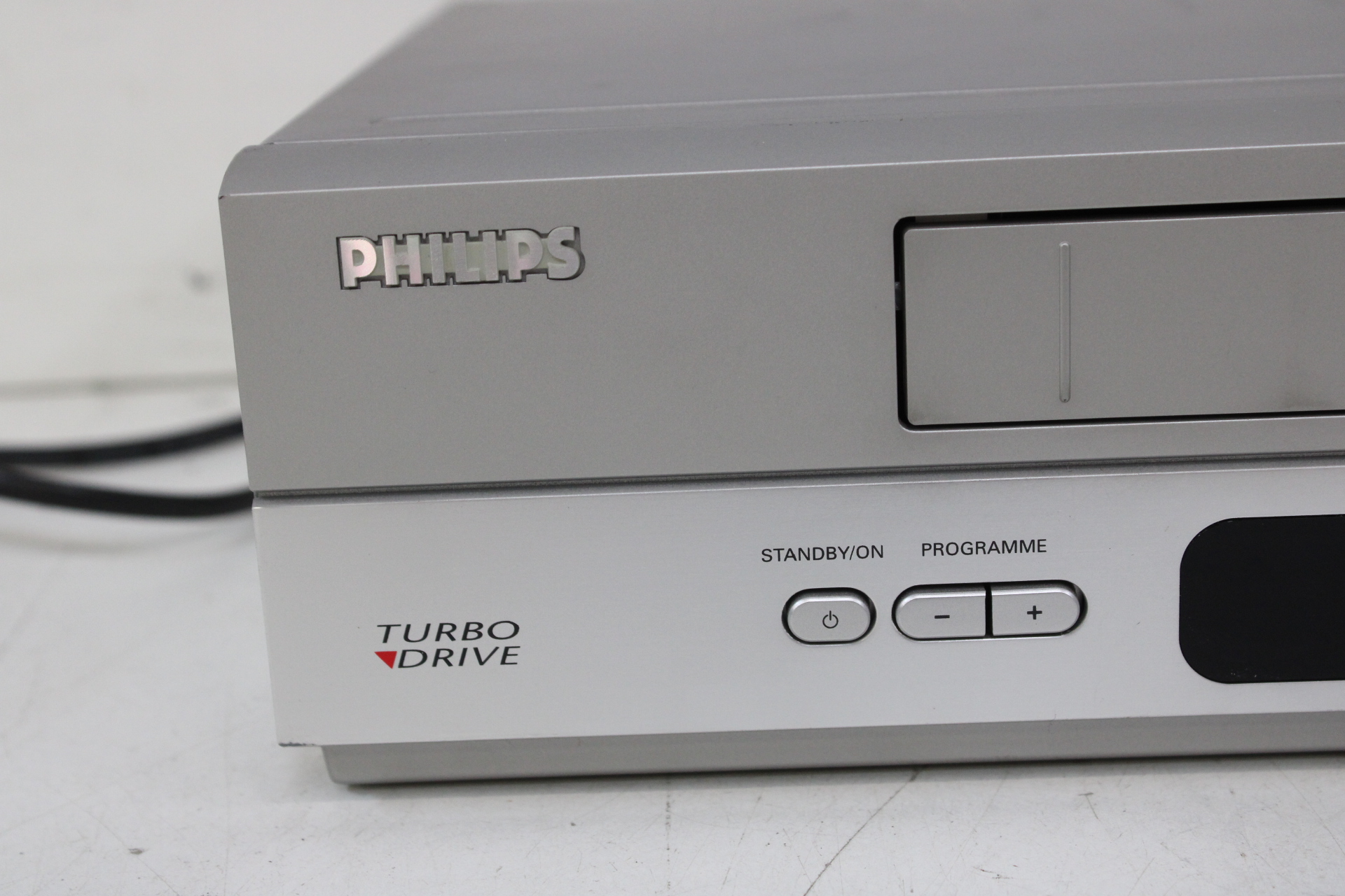 Philips VR 550 VHS Videorecorder – foto 3 – kavel bij GSD Auctions, Zoeterwoude