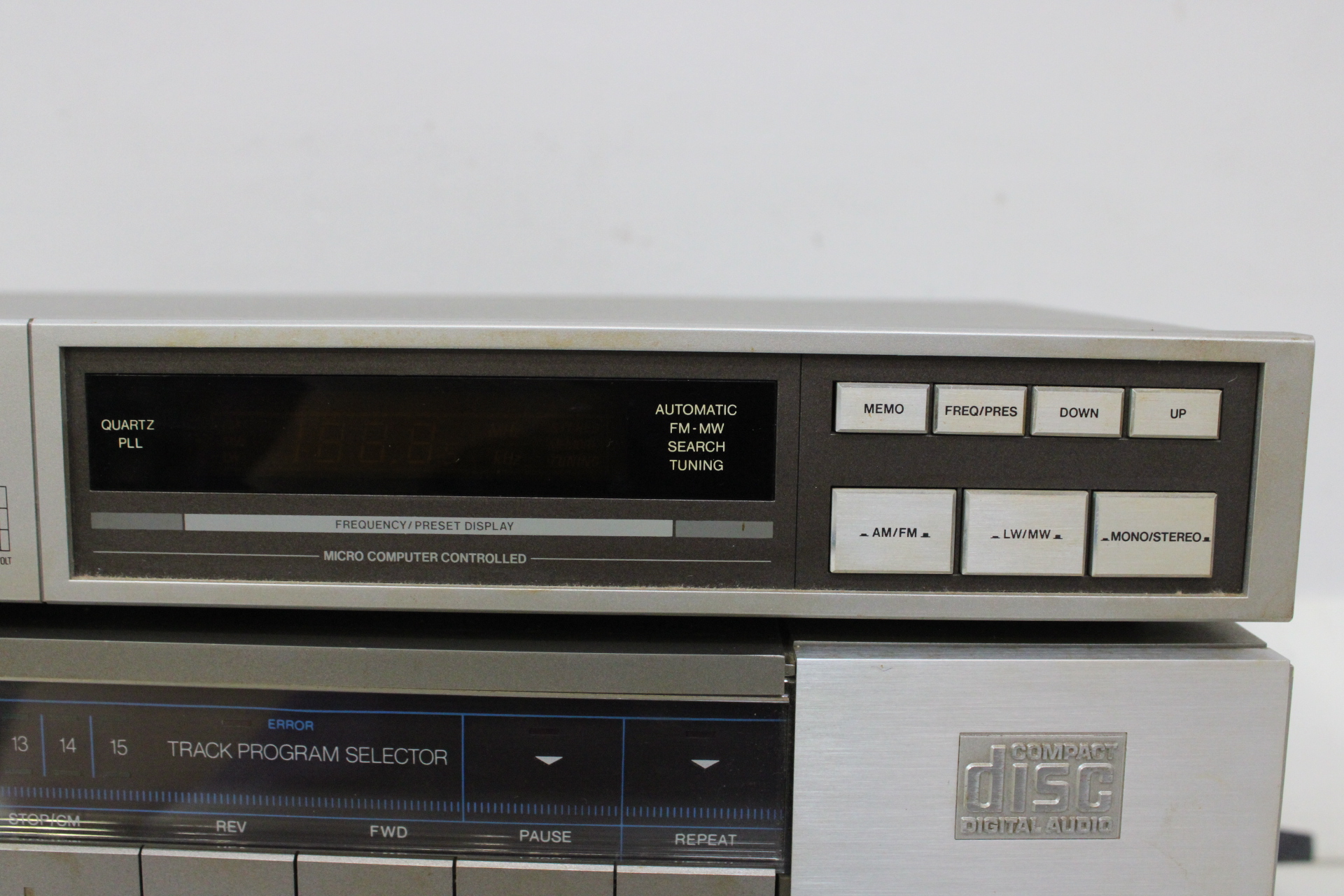 Philips FT144 tuner, CD200 speler en FC141 cassette recorder – foto 4 – kavel bij GSD Auctions, Zoeterwoude