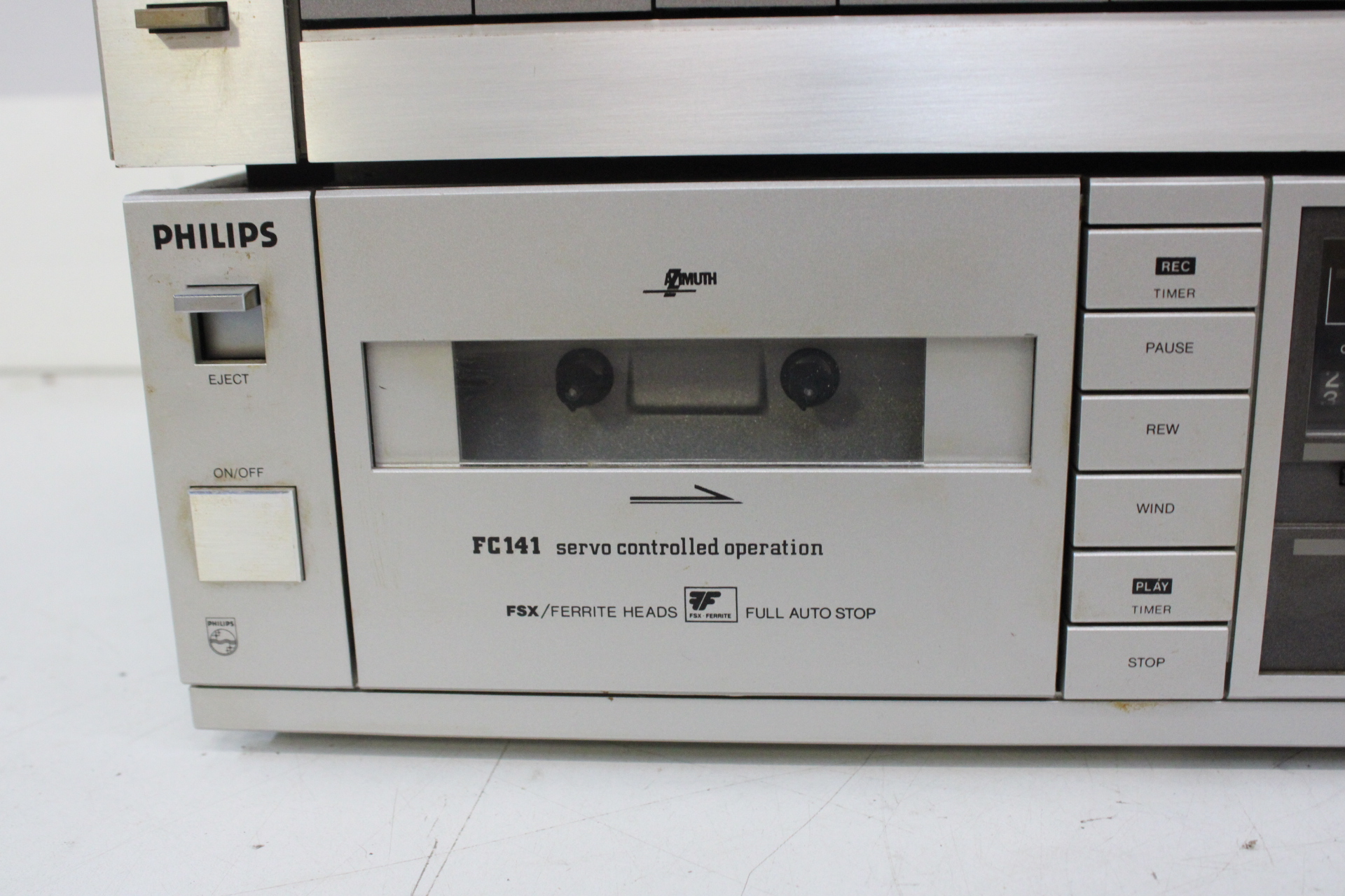 Philips FT144 tuner, CD200 speler en FC141 cassette recorder – foto 8 – kavel bij GSD Auctions, Zoeterwoude