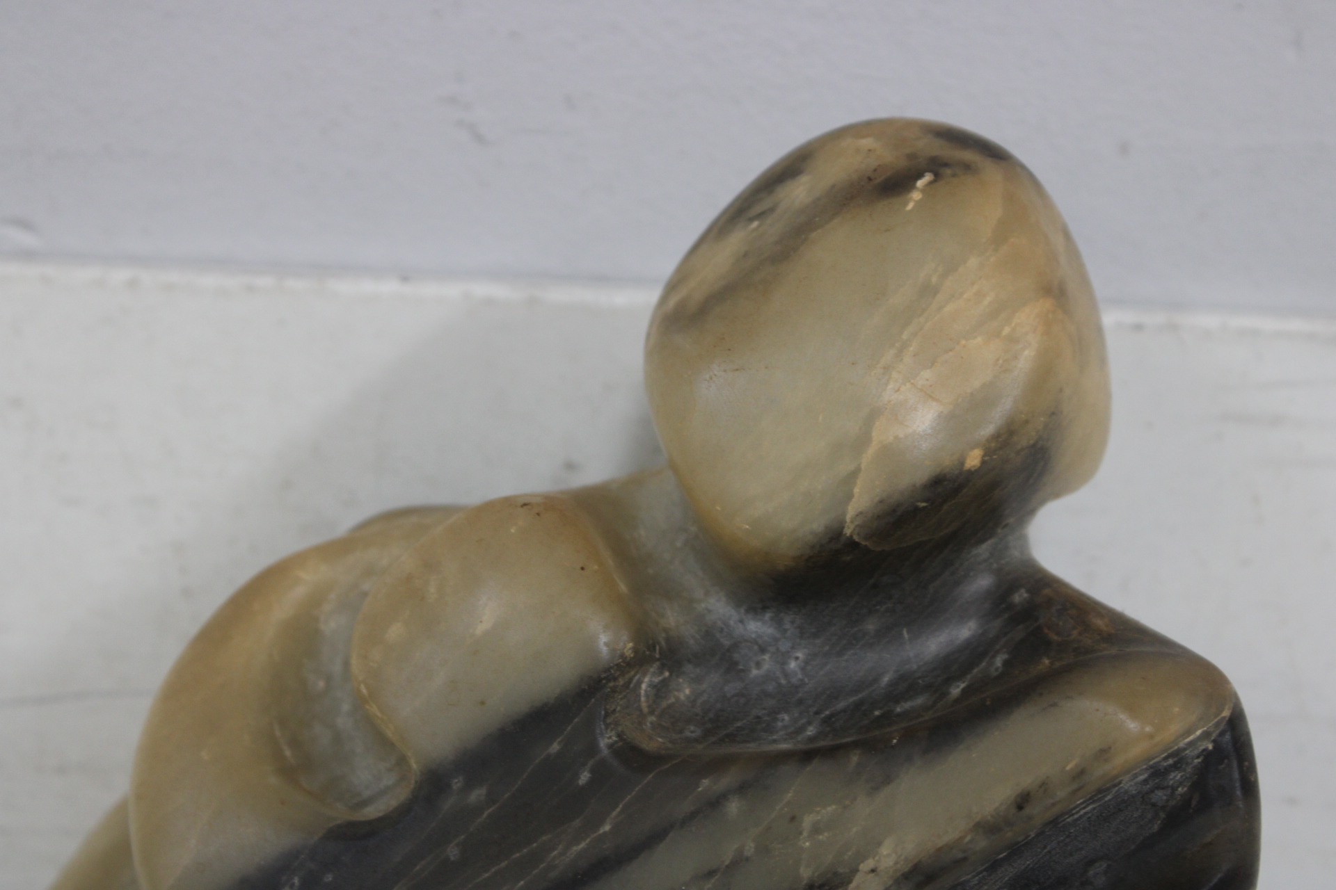 Decoratief abstract stenen beeld – foto 3 – kavel bij GSD Auctions, Zoeterwoude