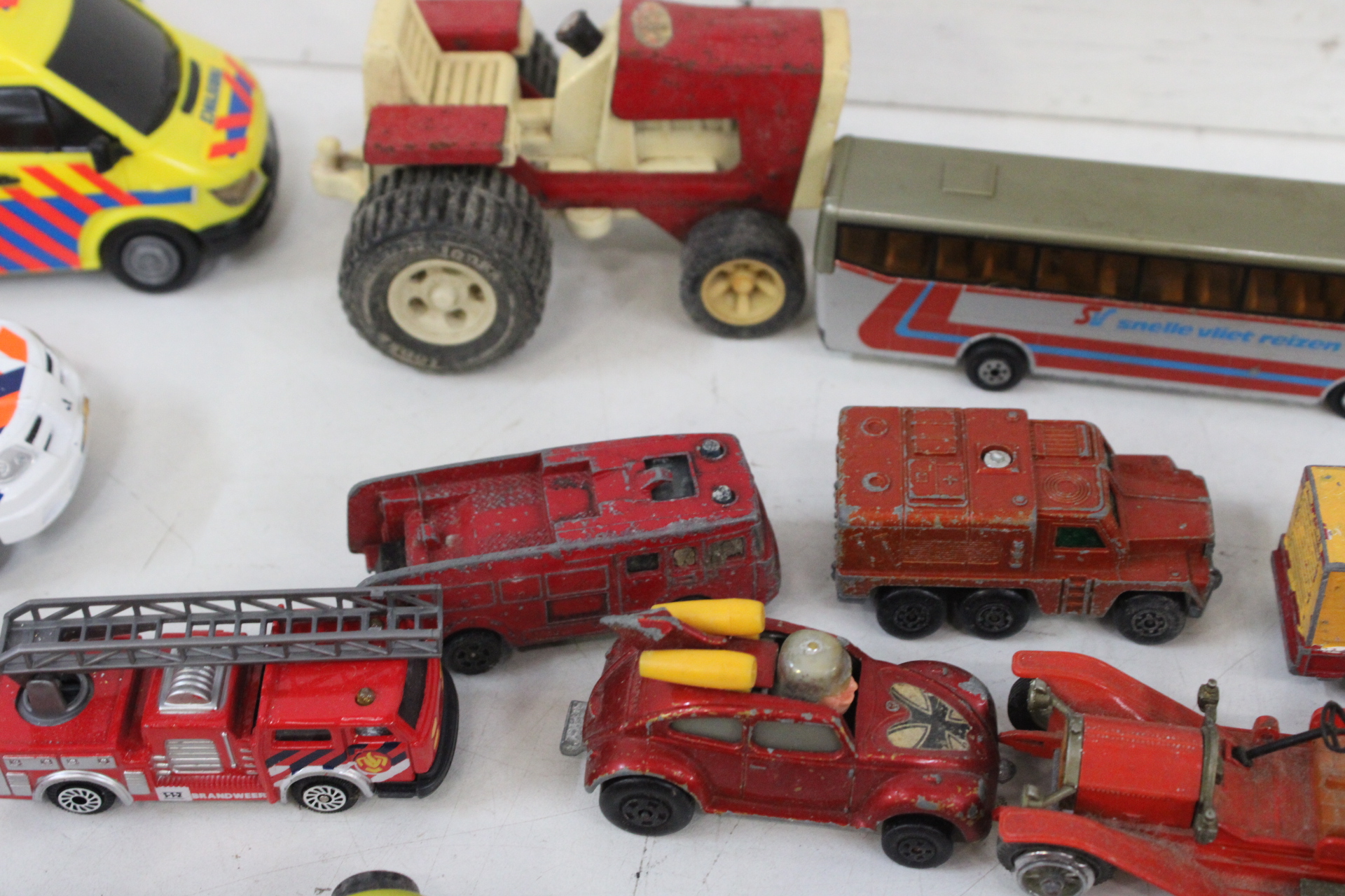 Mix van metalen speelgoedvoertuigen inclusief hijskraan – foto 6 – kavel bij GSD Auctions, Zoeterwoude