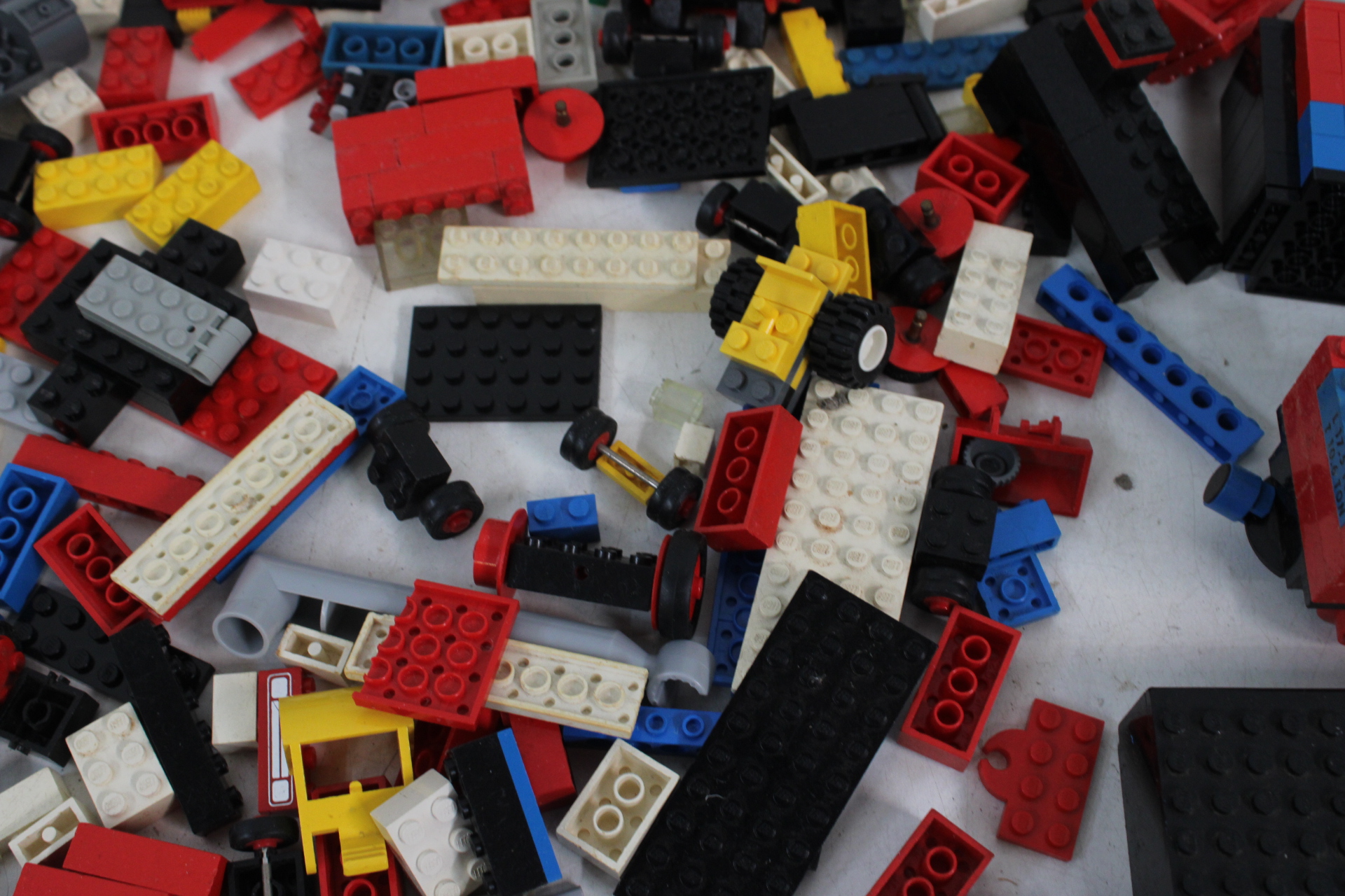 Verzameling Lego met Treinrails – foto 9 – kavel bij GSD Auctions, Zoeterwoude