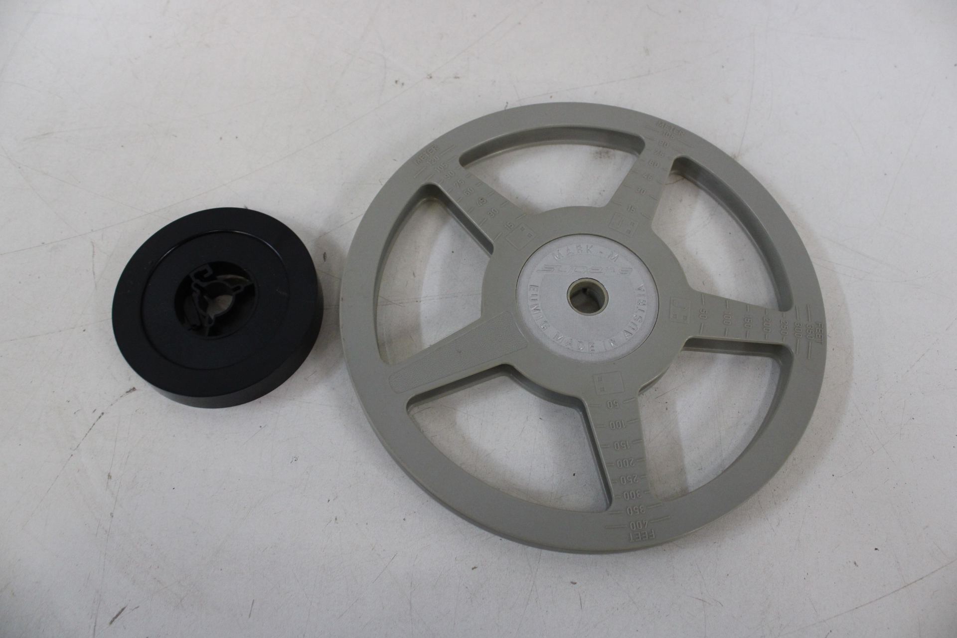 Eumig Mark M Super 8 filmprojector met accessoires – foto 4 – kavel bij GSD Auctions, Zoeterwoude