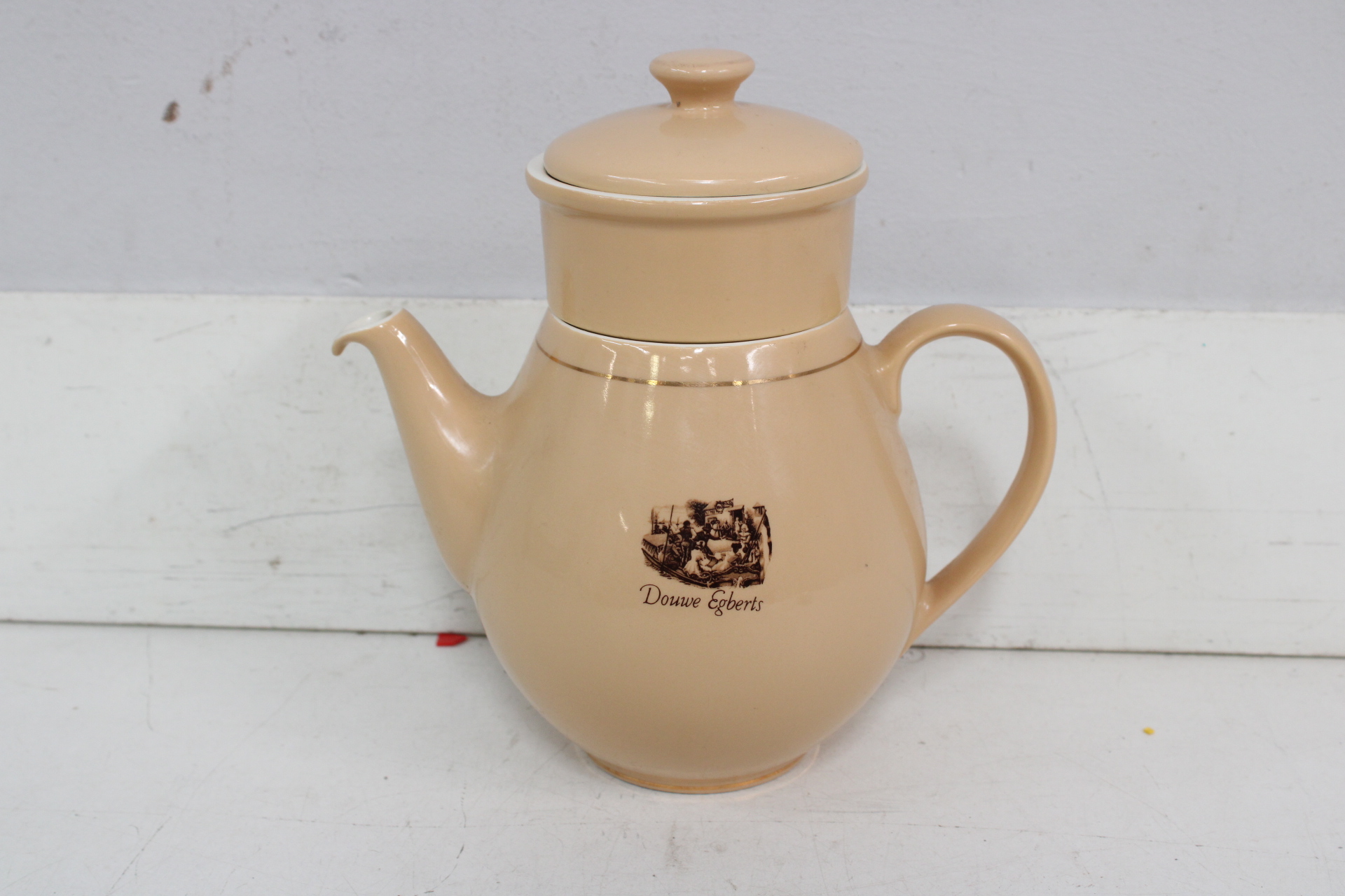 Douwe Egberts theepot – foto 2 – kavel bij GSD Auctions, Zoeterwoude