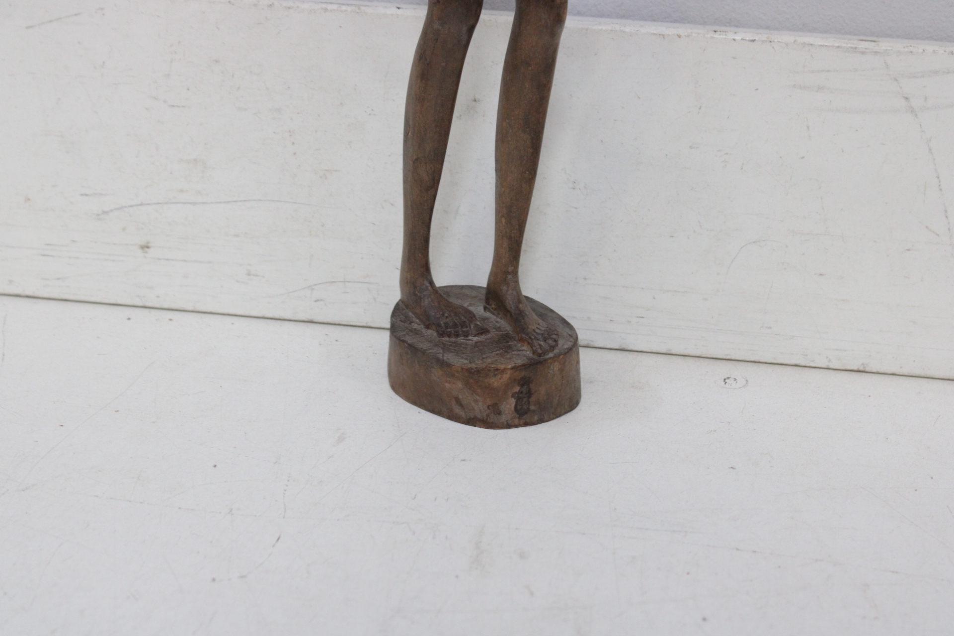 Set van 4 Afrikaanse houten beelden – foto 6 – kavel bij GSD Auctions, Zoeterwoude