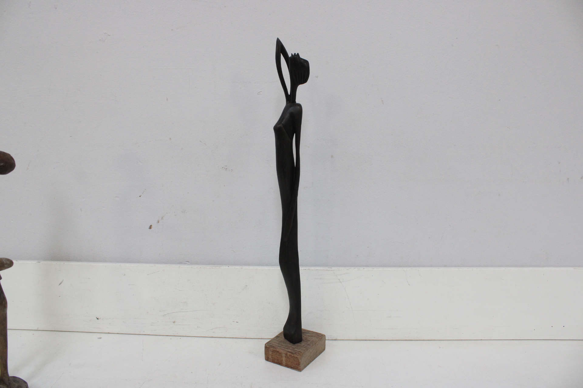 Set van 4 Afrikaanse houten beelden – foto 7 – kavel bij GSD Auctions, Zoeterwoude