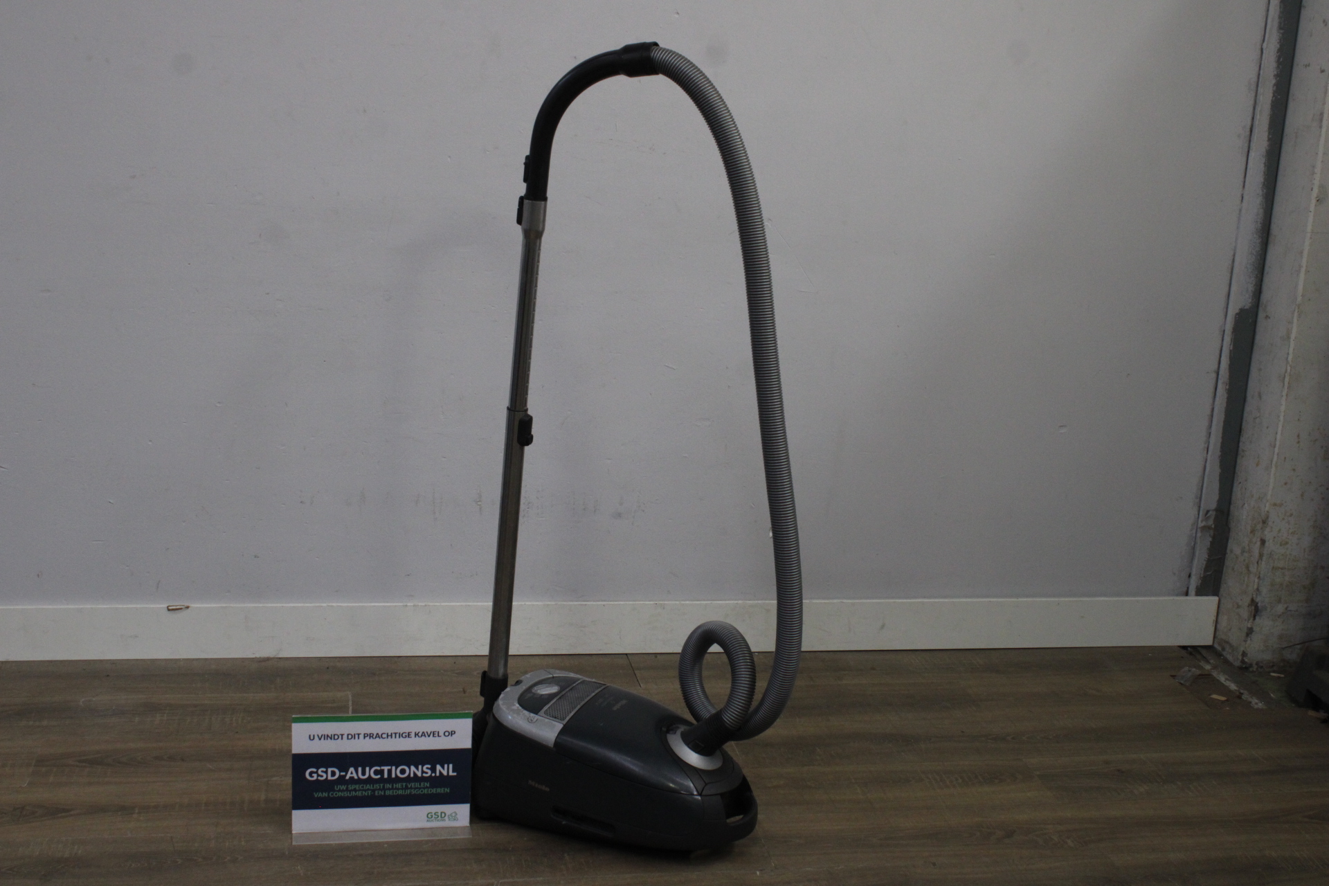 Miele Parkett&Co 5000 stofzuiger – foto 2 – kavel bij GSD Auctions, Zoeterwoude