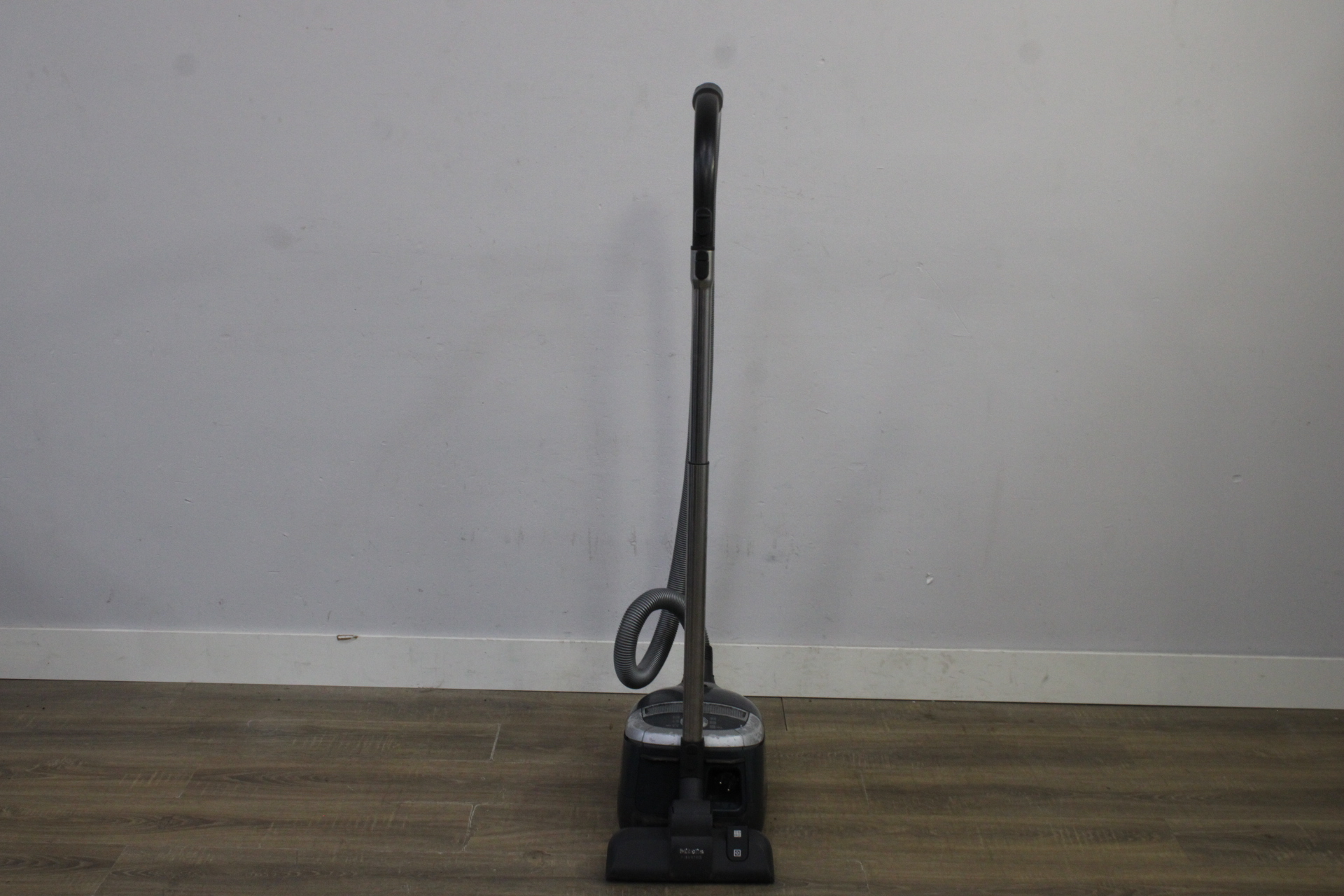 Miele Parkett&Co 5000 stofzuiger – foto 6 – kavel bij GSD Auctions, Zoeterwoude