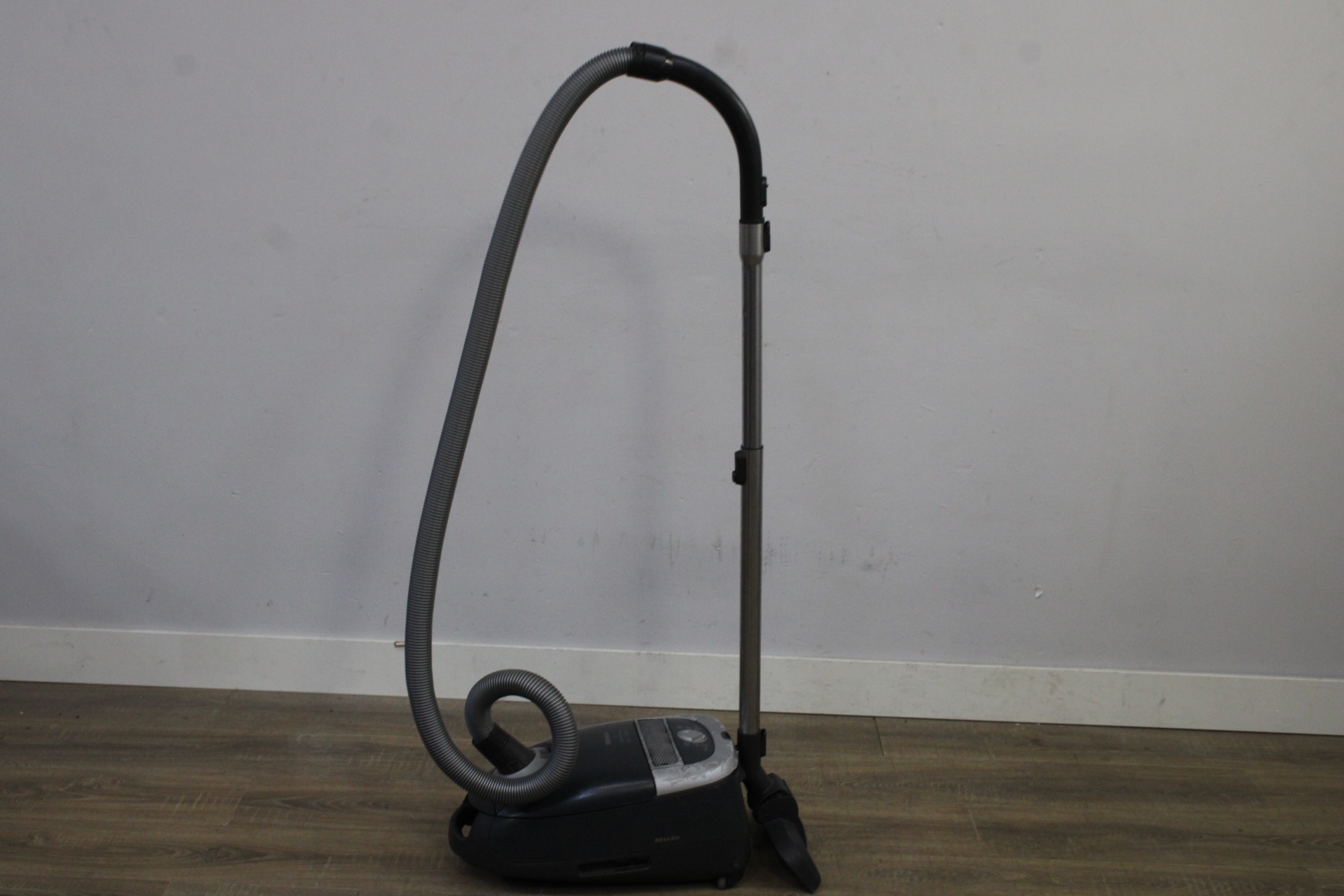 Miele Parkett&Co 5000 stofzuiger – foto 10 – kavel bij GSD Auctions, Zoeterwoude