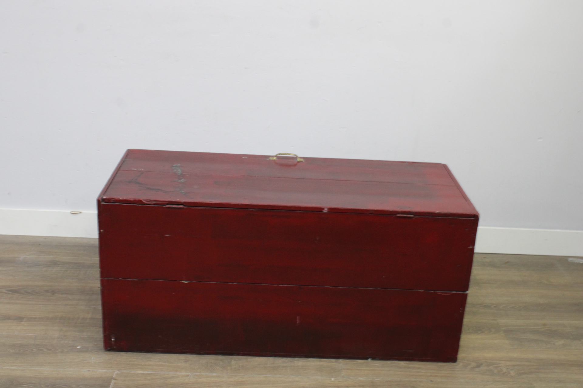 Houten kist met metalen handgrepen – foto 5 – kavel bij GSD Auctions, Zoeterwoude
