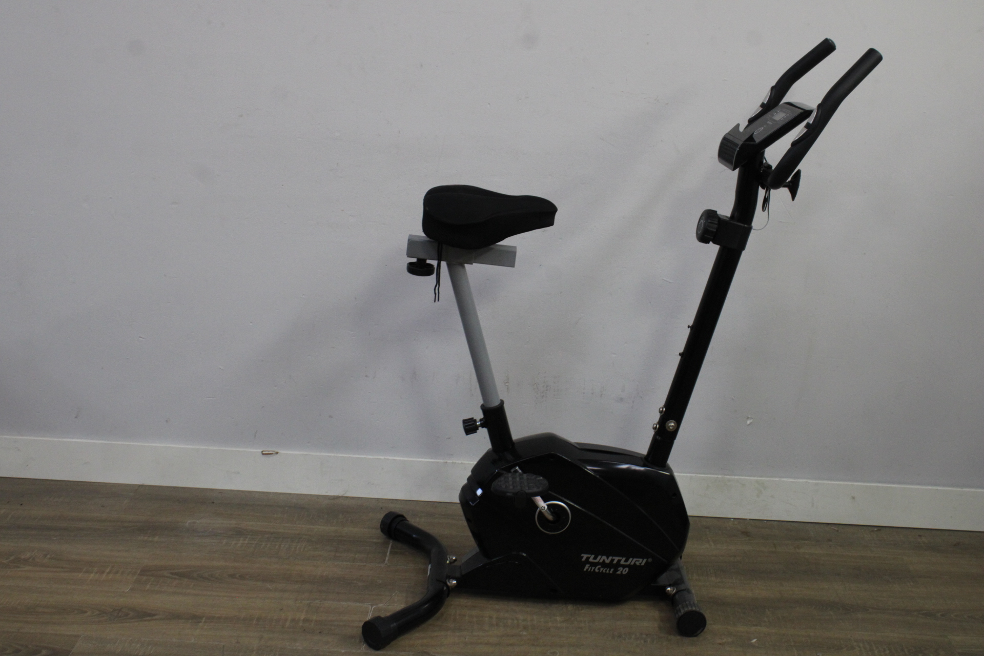 Tunturi Cardio Fit 20 Hometrainer – foto 4 – kavel bij GSD Auctions, Zoeterwoude