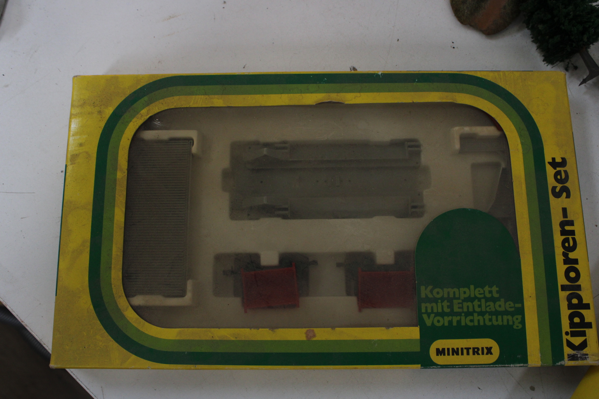 Minitrix modelspoor set met toebehoren – foto 3 – kavel bij GSD Auctions, Zoeterwoude
