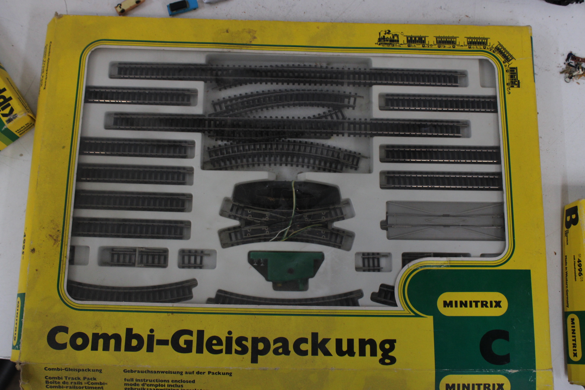 Minitrix modelspoor set met toebehoren – foto 4 – kavel bij GSD Auctions, Zoeterwoude