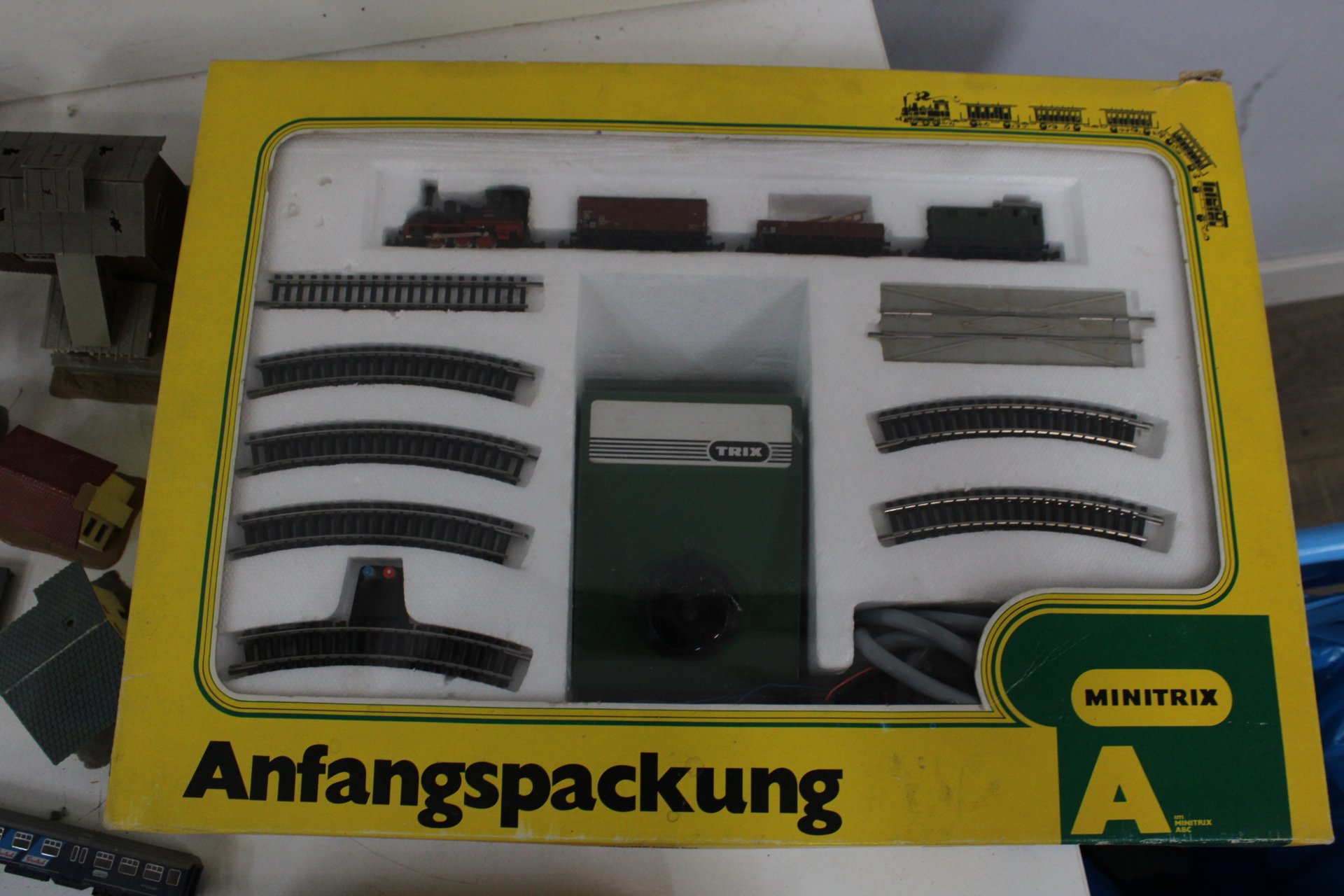 Minitrix modelspoor set met toebehoren – foto 6 – kavel bij GSD Auctions, Zoeterwoude
