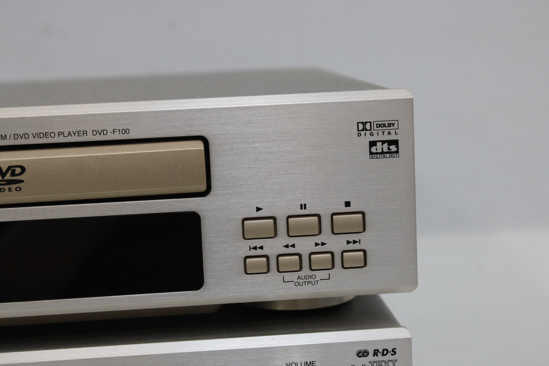 Denon System met DVD speler, AV Receiver en Amplifier – foto 5 – kavel bij GSD Auctions, Zoeterwoude