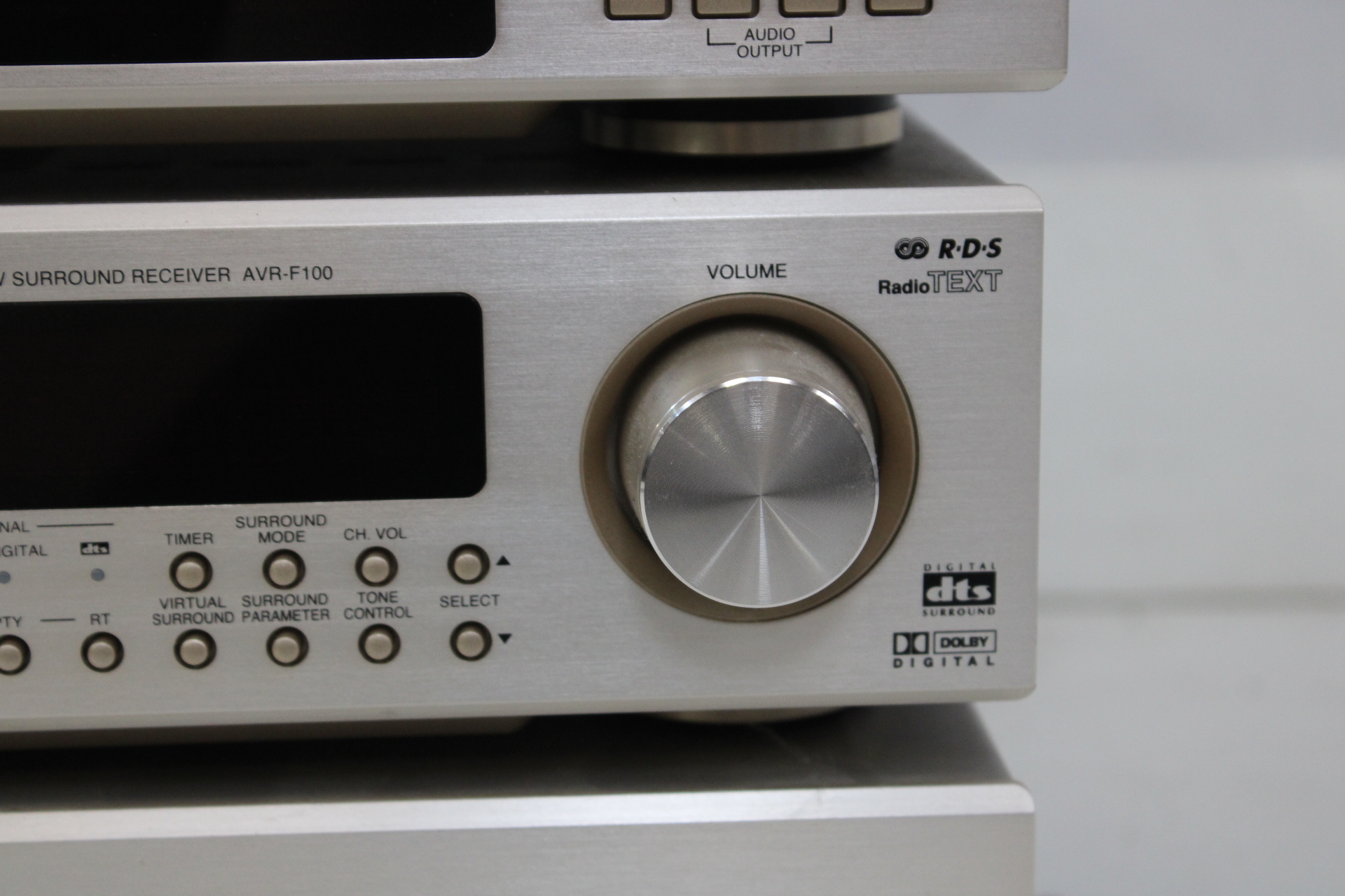 Denon System met DVD speler, AV Receiver en Amplifier – foto 8 – kavel bij GSD Auctions, Zoeterwoude