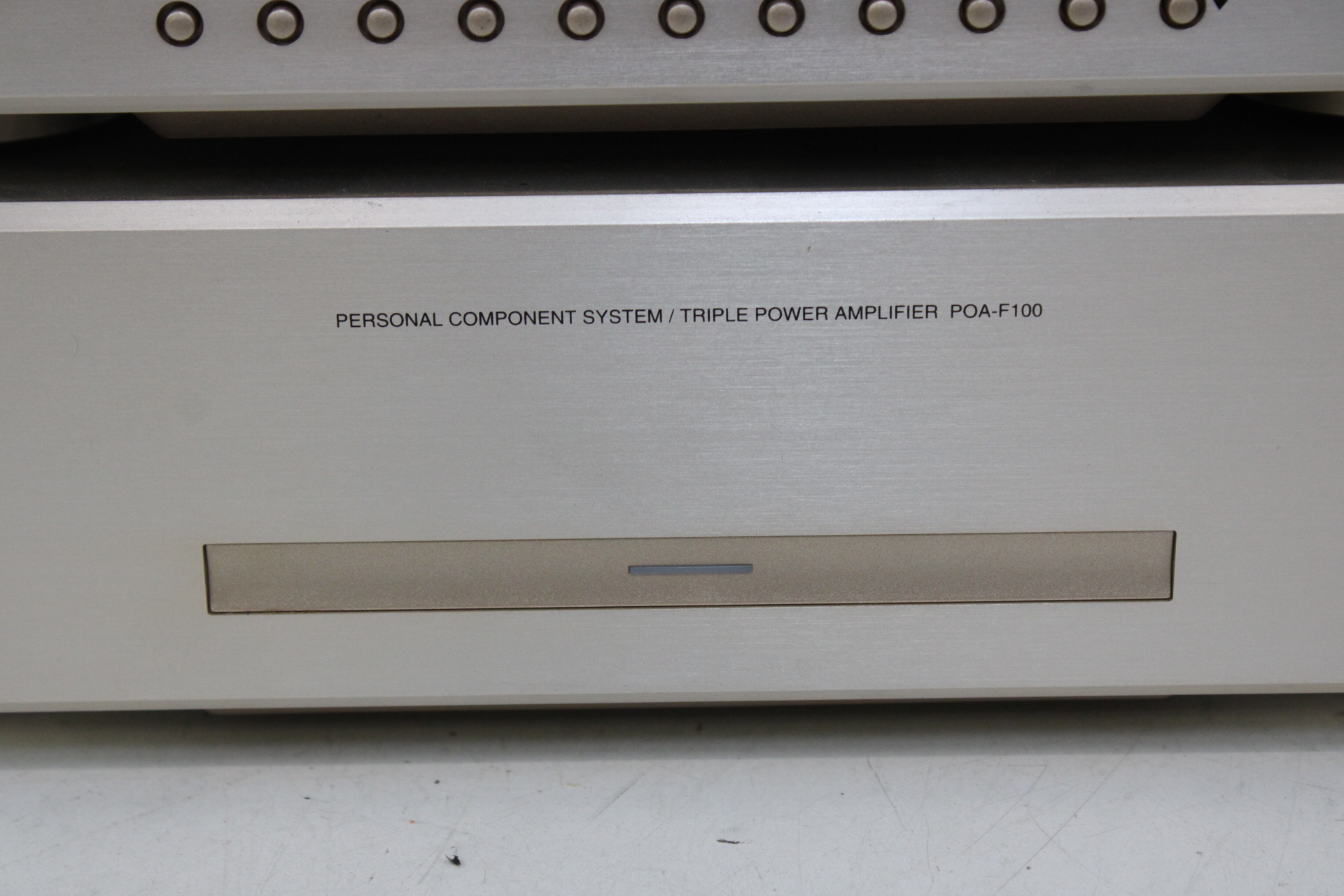 Denon System met DVD speler, AV Receiver en Amplifier – foto 10 – kavel bij GSD Auctions, Zoeterwoude