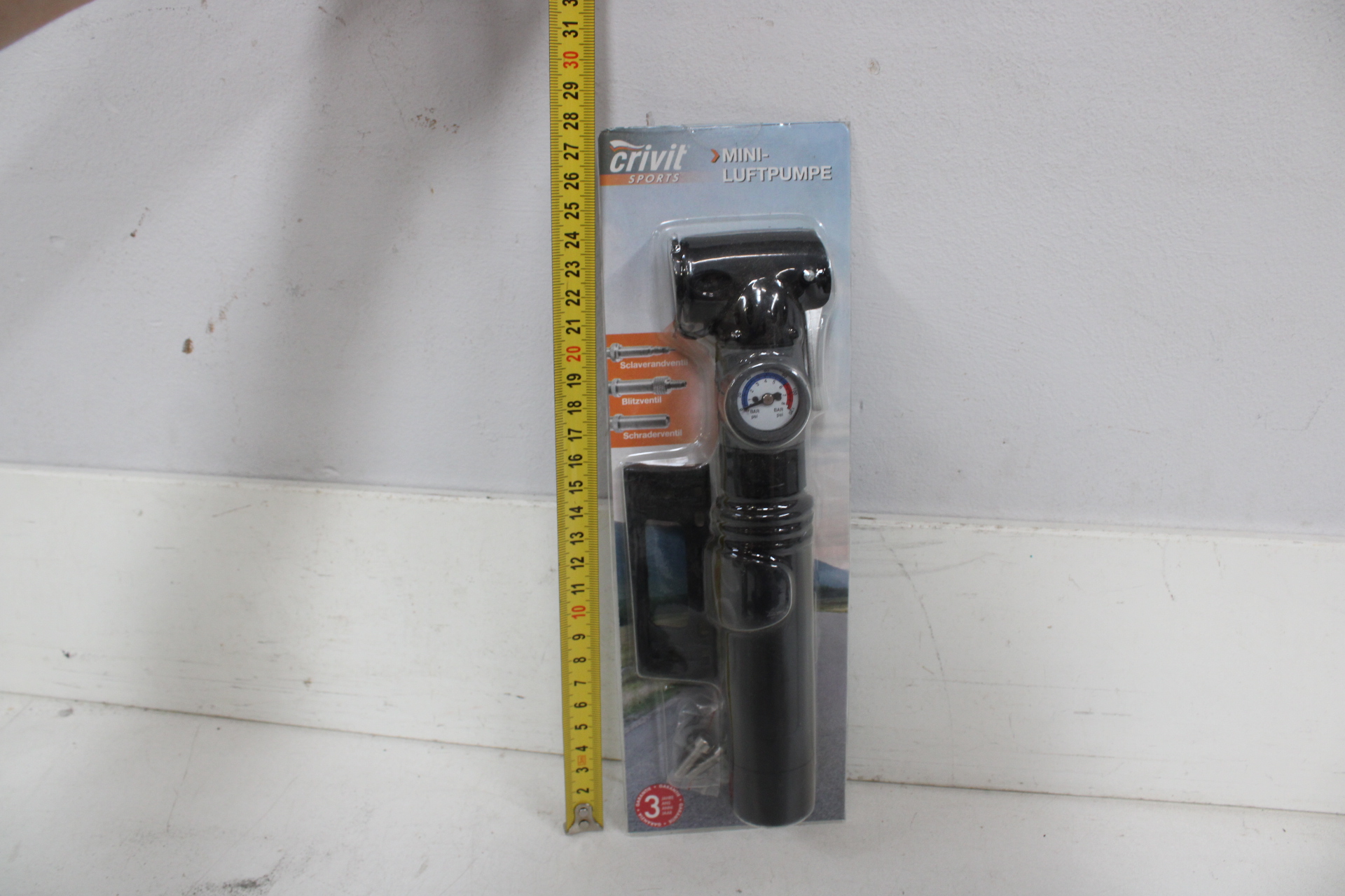 Crivit Sports luchtpomp met manometer – foto 9 – kavel bij GSD Auctions, Zoeterwoude