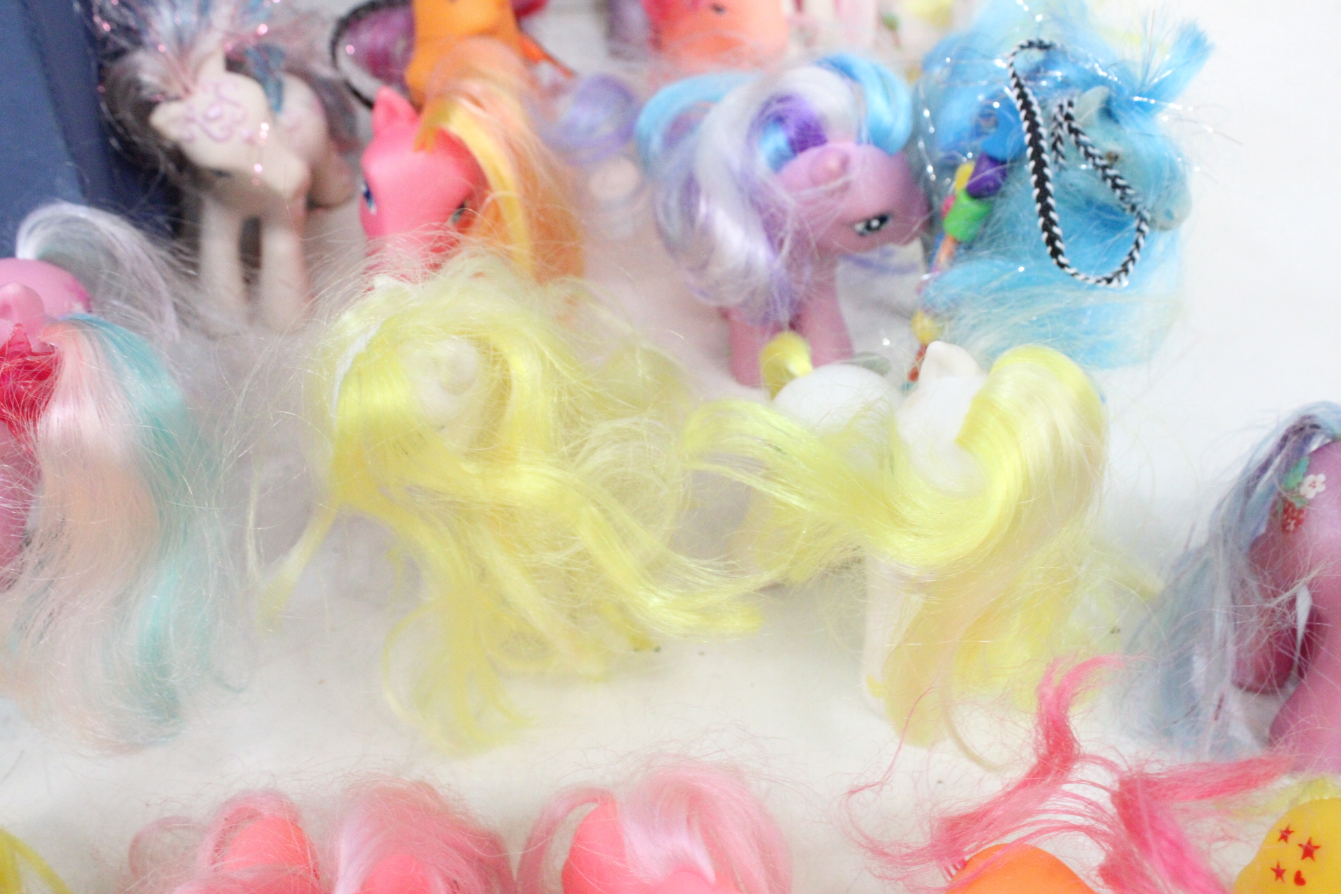 Verzameling My Little Pony figuren met accessoires – foto 9 – kavel bij GSD Auctions, Zoeterwoude