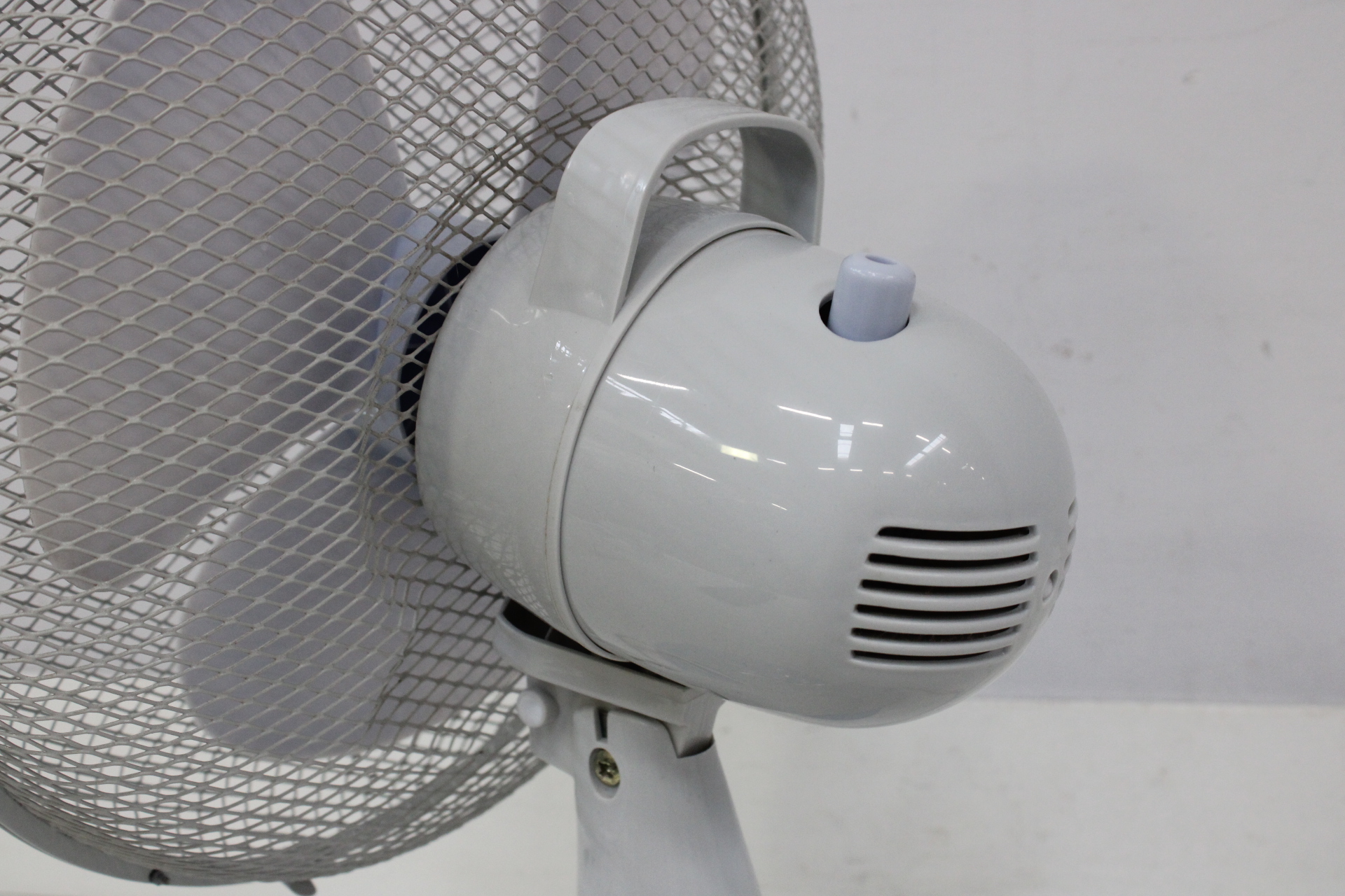 Tafelventilator – foto 7 – kavel bij GSD Auctions, Zoeterwoude