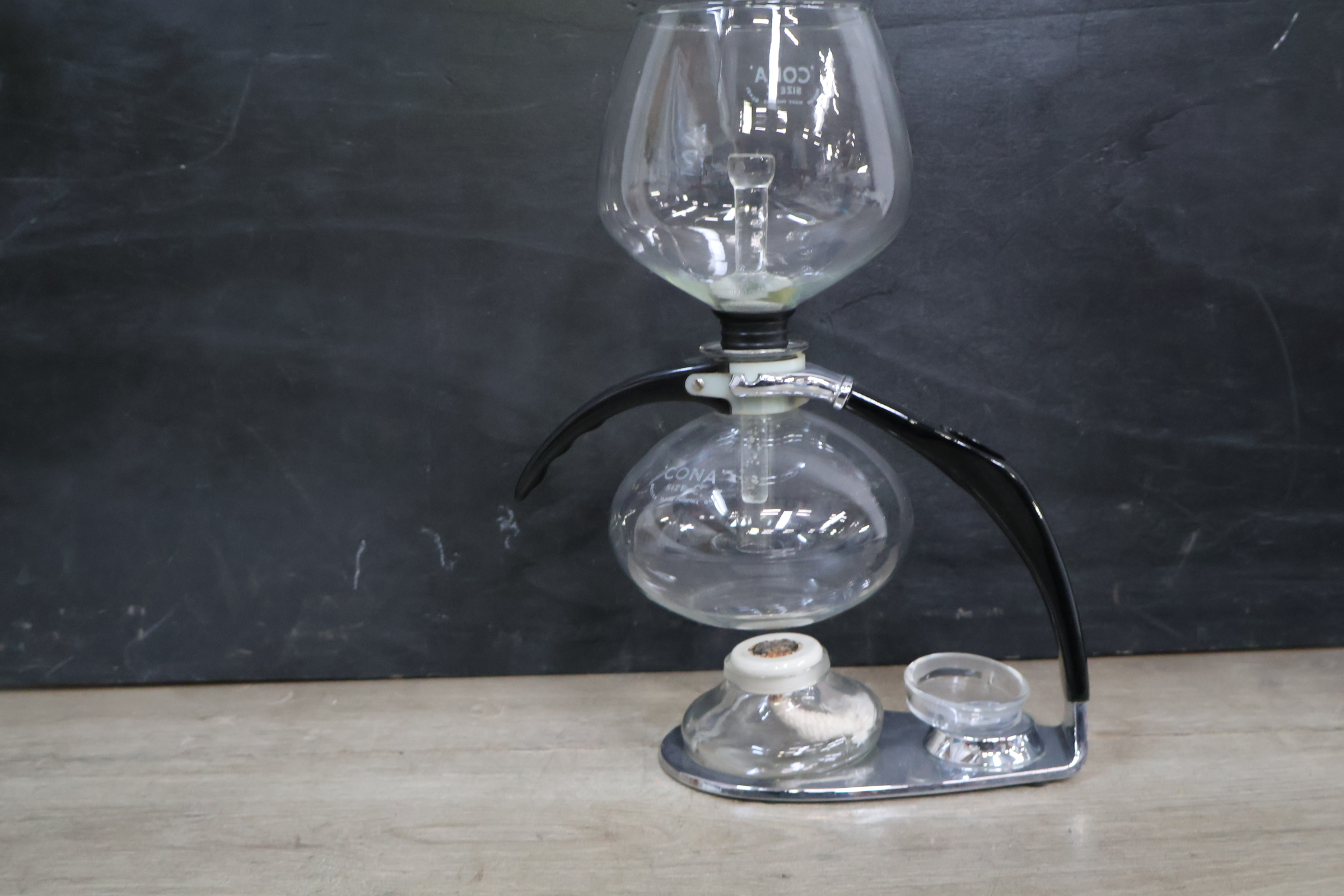 Vintage Cona Sifon koffiezetapparaat – foto 3 – kavel bij GSD Auctions, Zoeterwoude